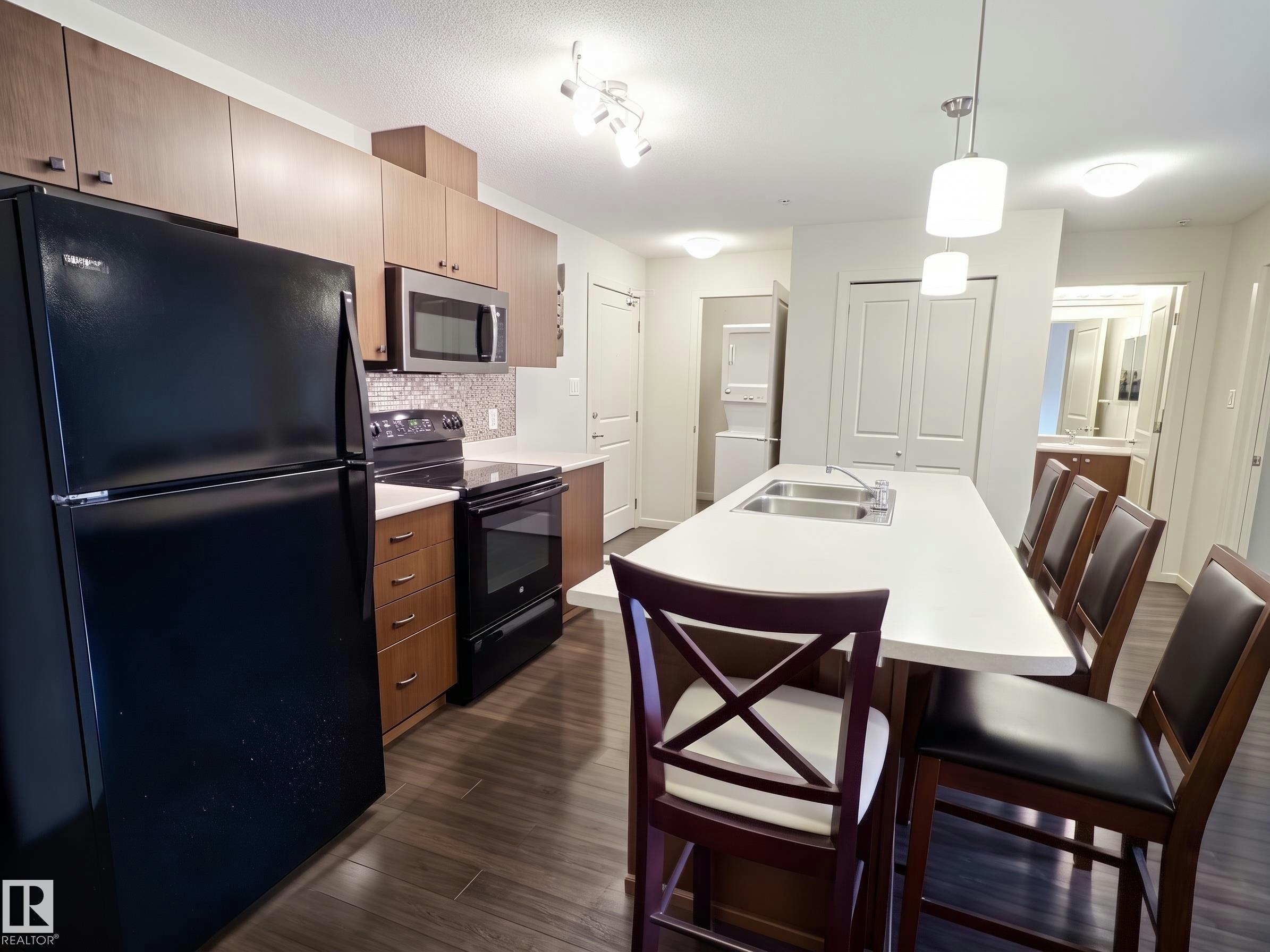 106-508 Albany Way, Edmonton, AB, T6V 0L1