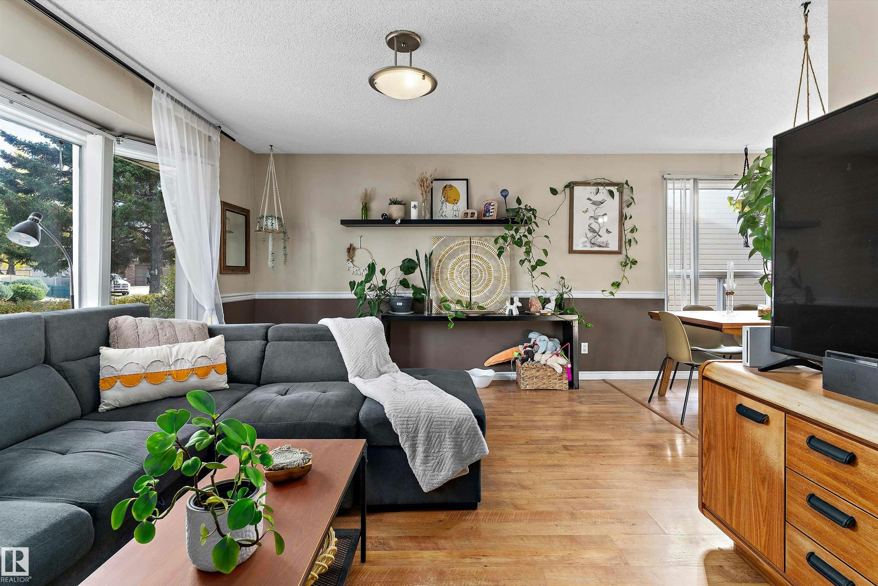 5406 55 Street, Beaumont, AB, T4X 1A4 - 6
