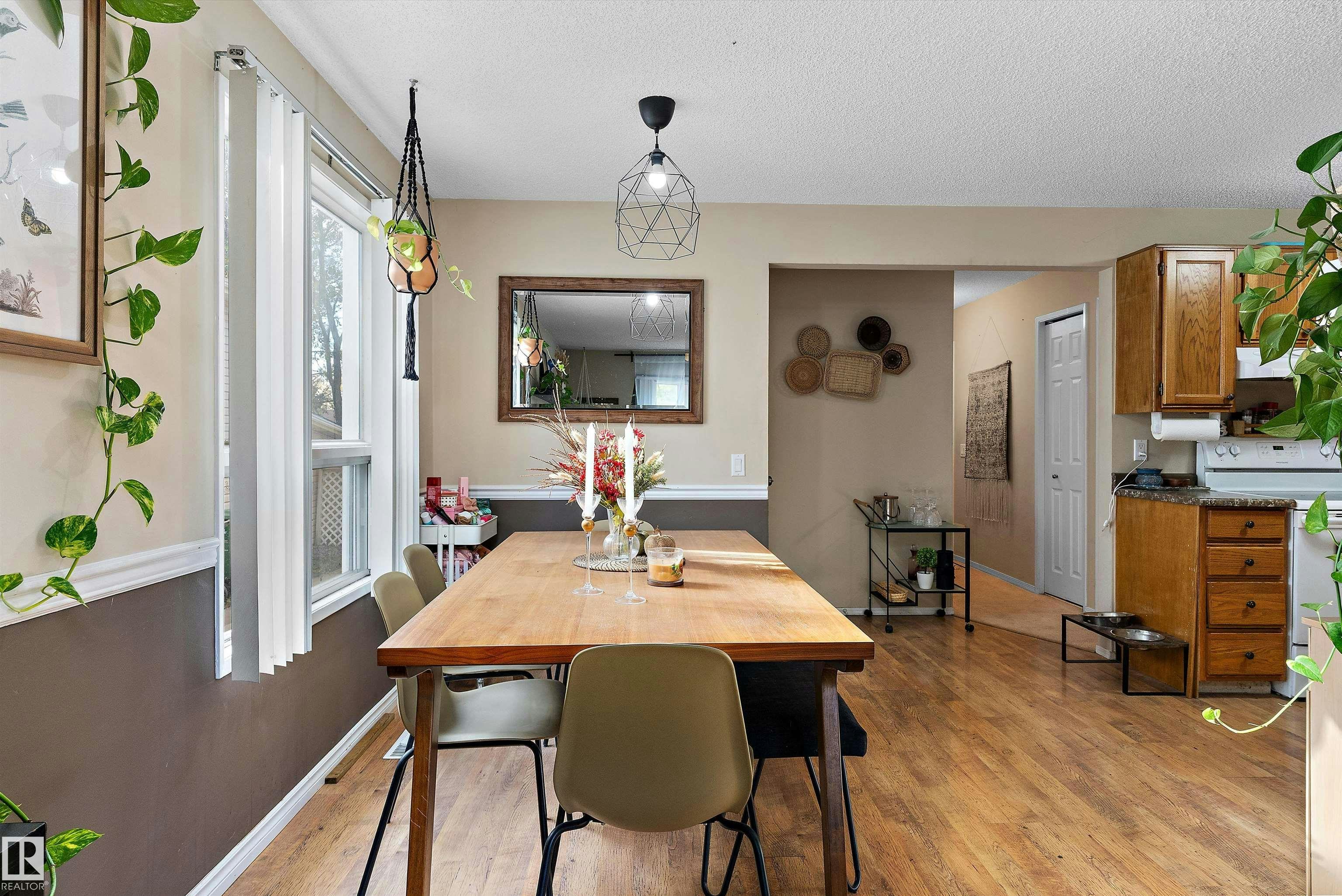5406 55 Street, Beaumont, AB, T4X 1A4 - 9