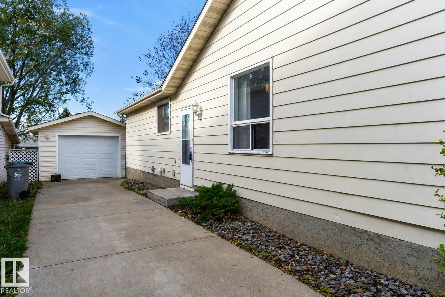 5406 55 Street, Beaumont, AB, T4X 1A4 - 35