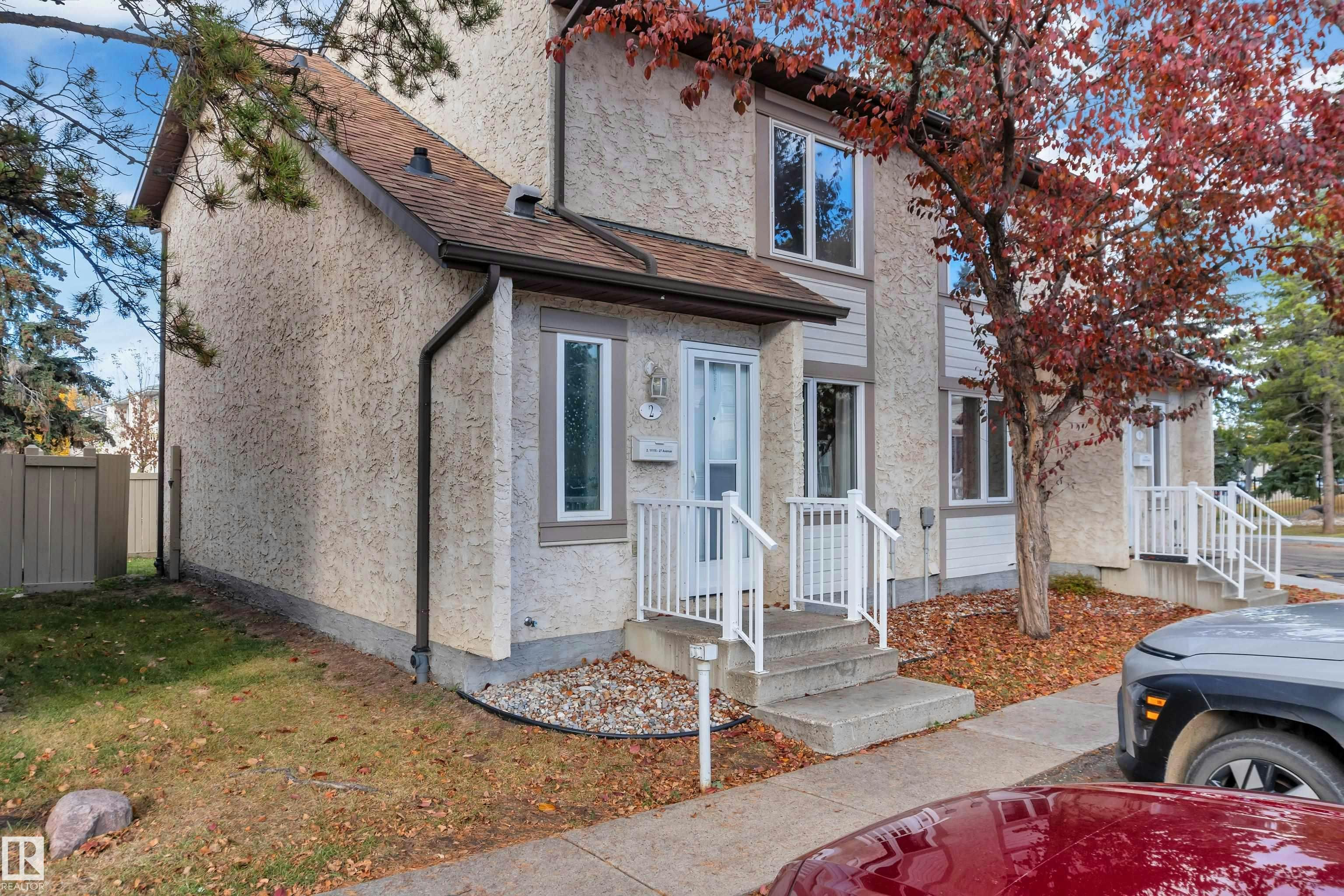 2-11115 27 Avenue NW, Edmonton, AB, T6J 5N3
