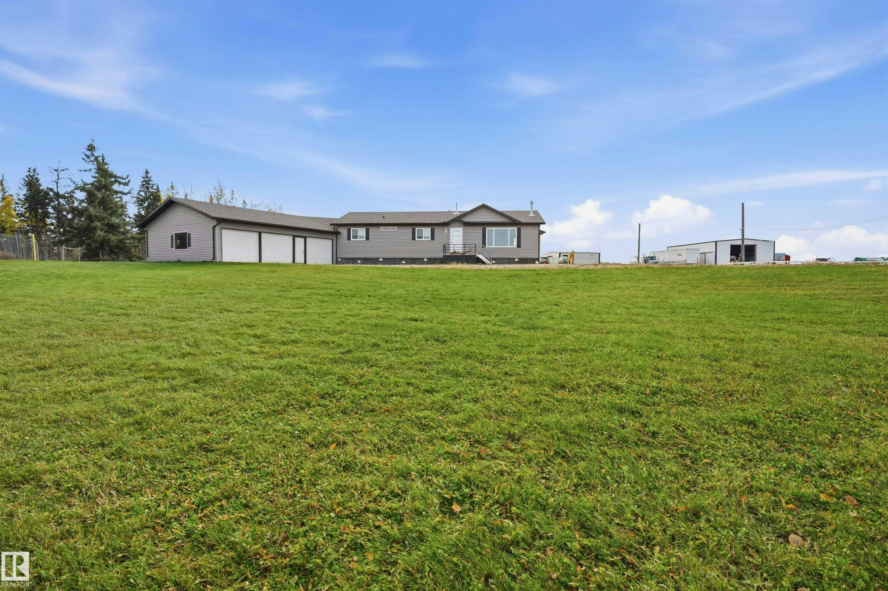 2309 Twp Road 545, Rural Lac Ste. Anne County, AB, T0E 1V0