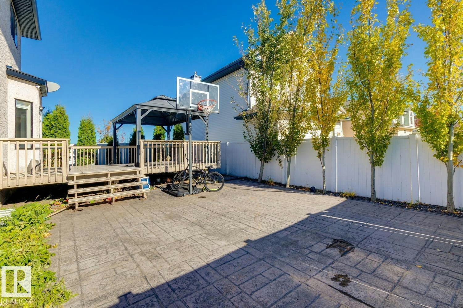 15803 95 Street, Edmonton, AB, T5Z 0G1 - 60