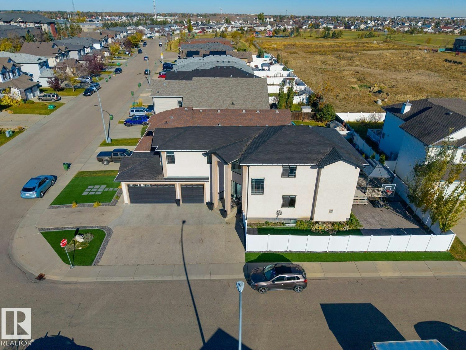 15803 95 Street, Edmonton, AB, T5Z 0G1 - 67
