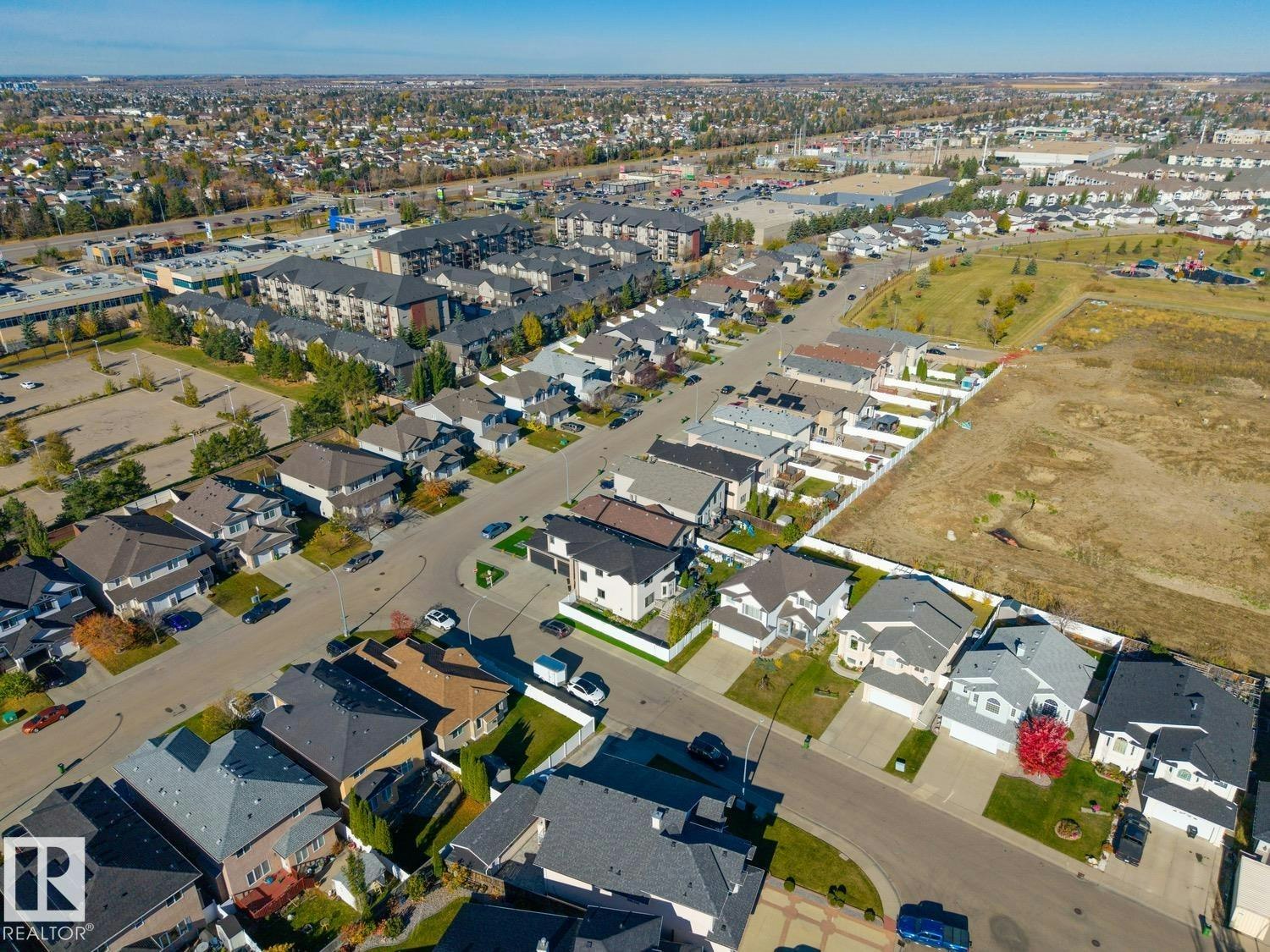 15803 95 Street, Edmonton, AB, T5Z 0G1 - 71
