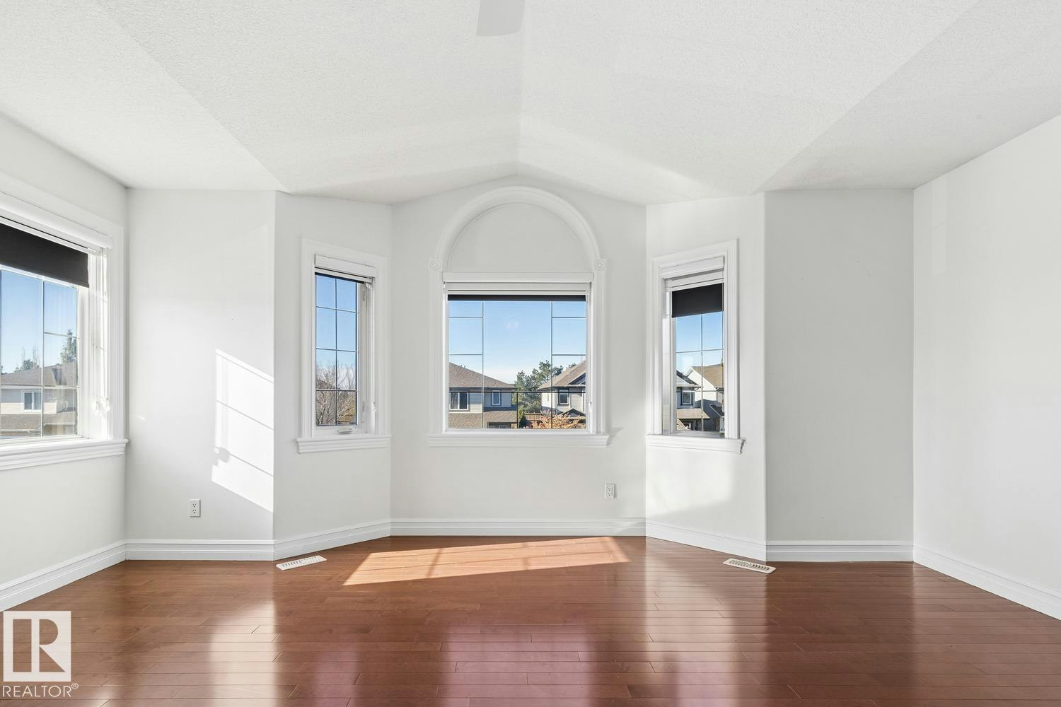 15803 95 Street, Edmonton, AB, T5Z 0G1 - 24