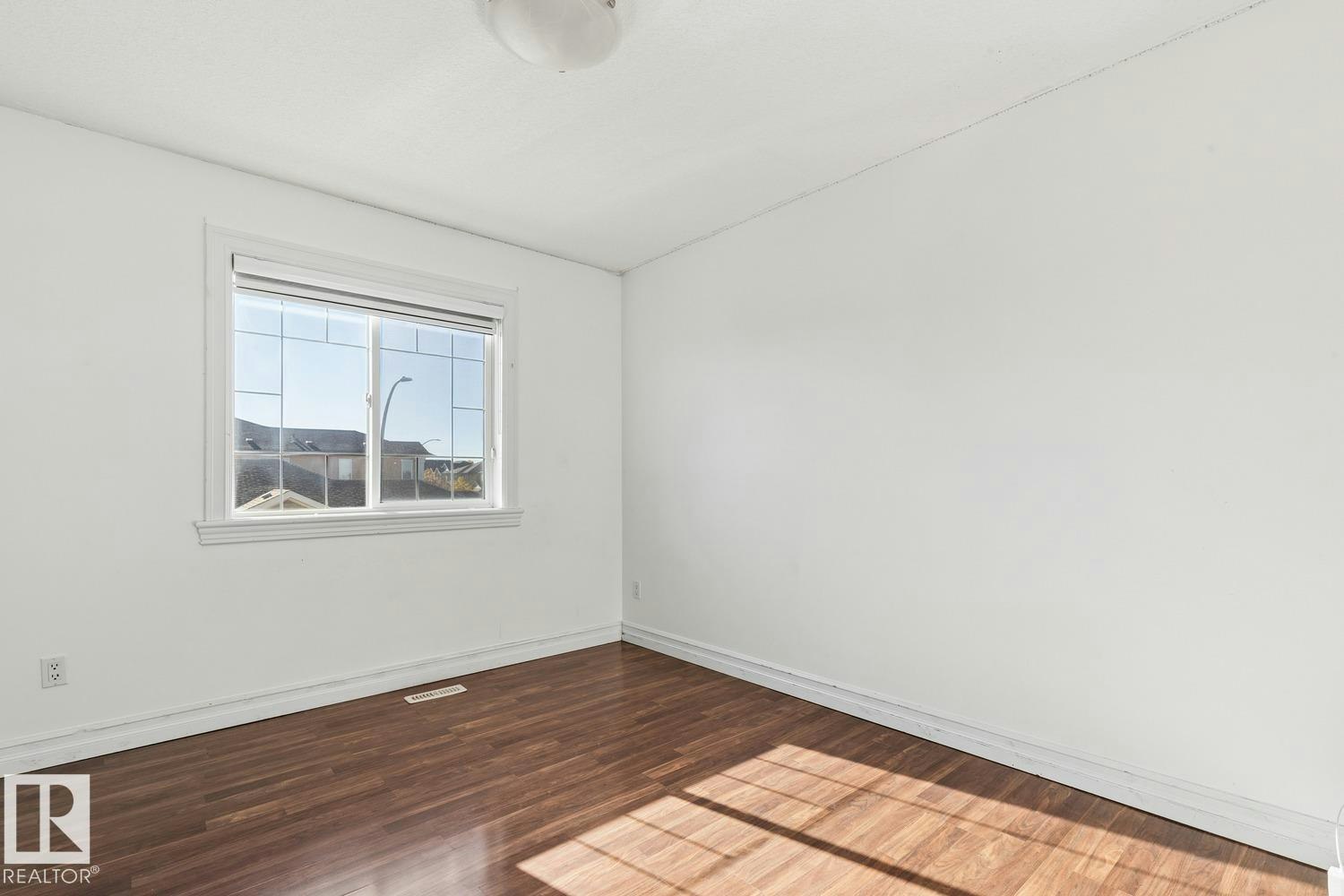15803 95 Street, Edmonton, AB, T5Z 0G1 - 33