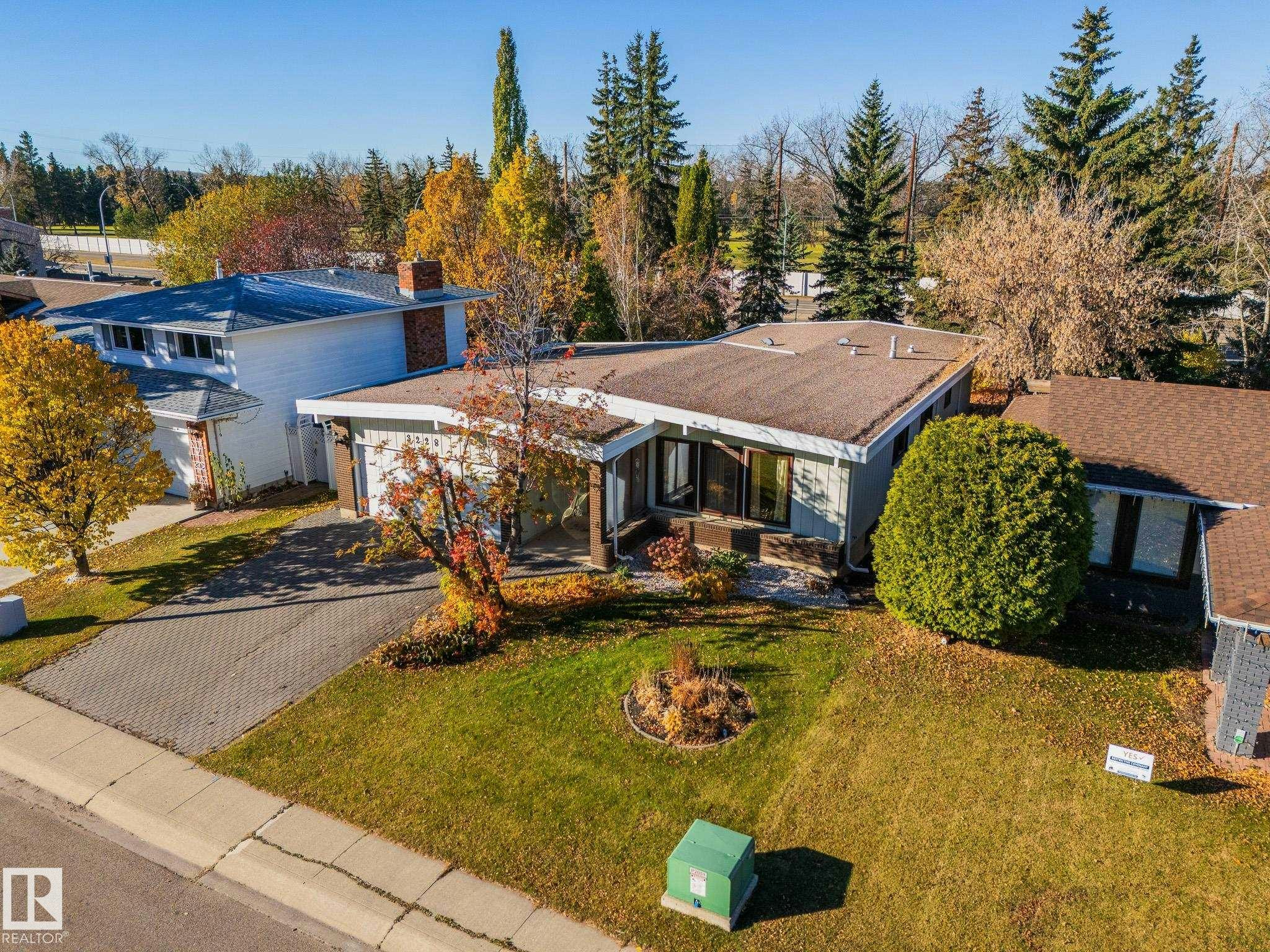 3228 118 Street, Edmonton, AB, T6J 3J6