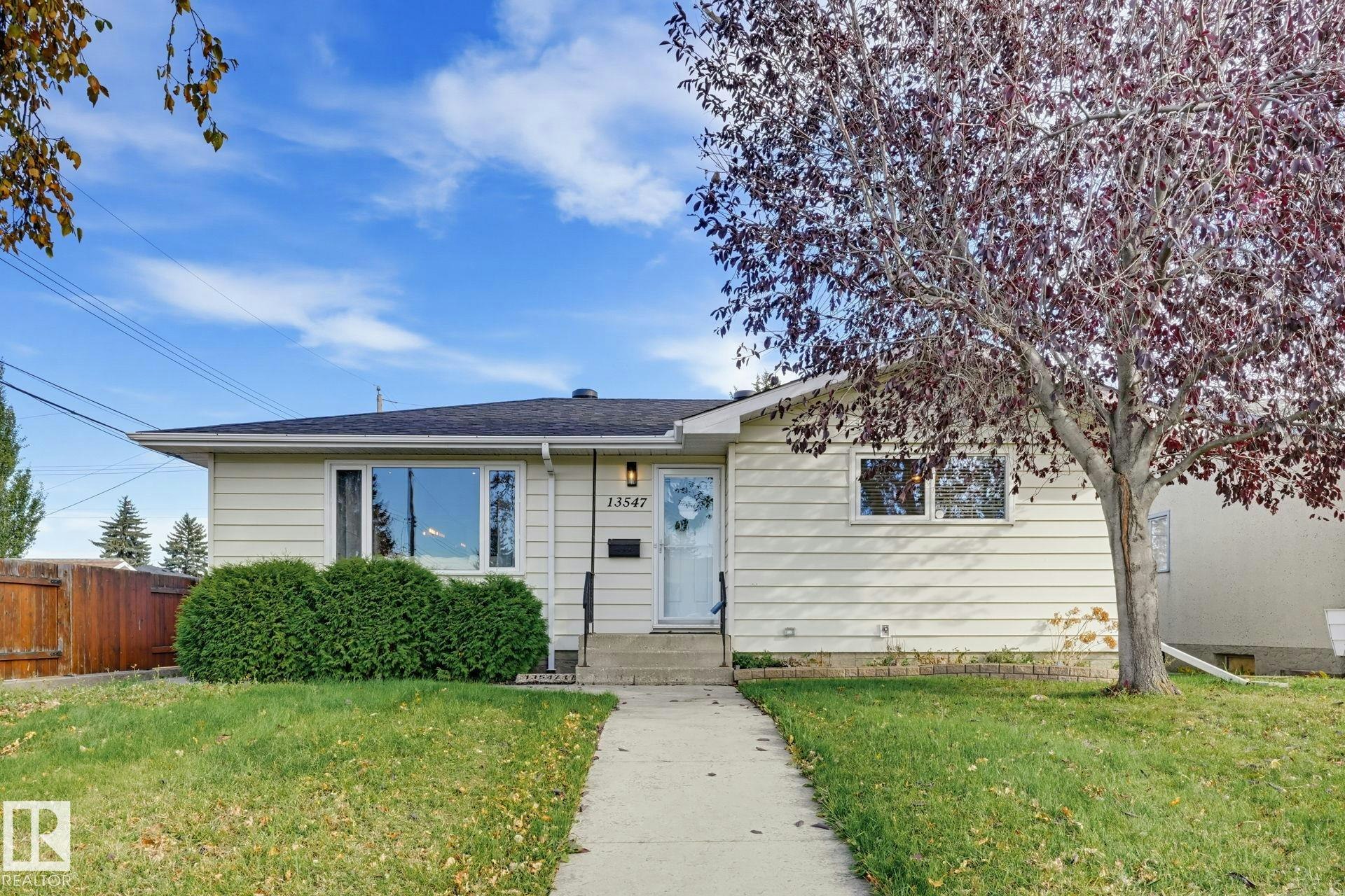 13547 90 Street, Edmonton, AB, T5E 3M9