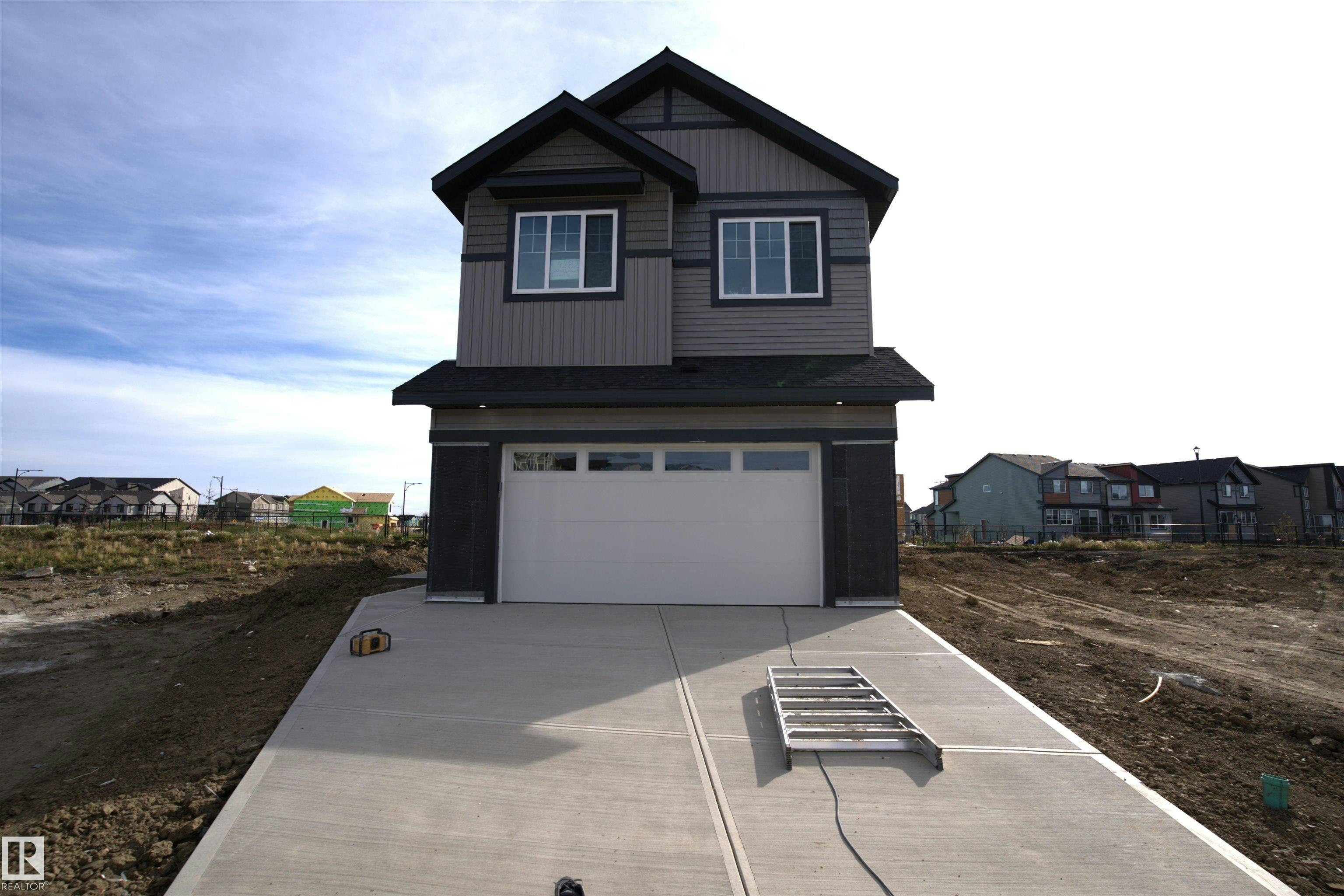 4282 Charles Close, Edmonton, AB, T6W 3H2