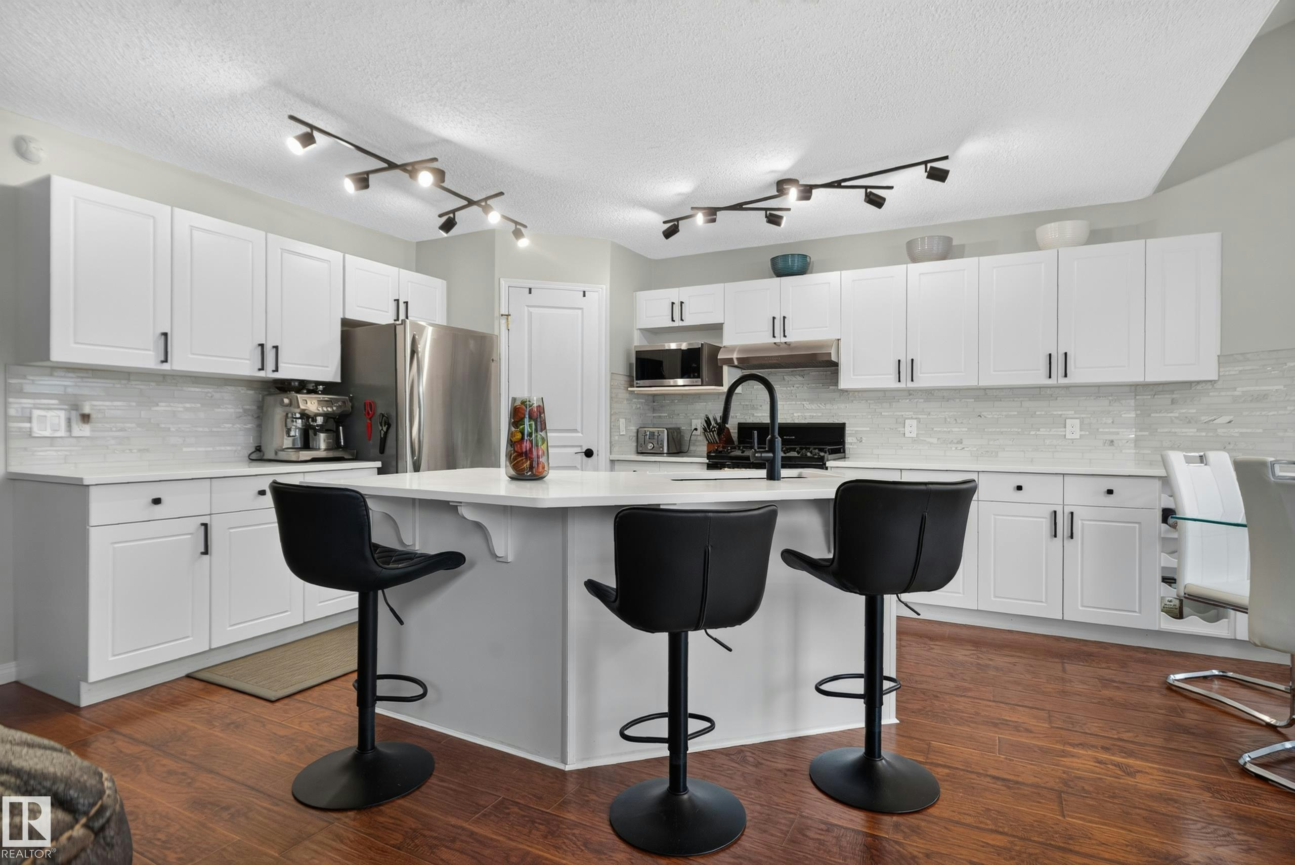 14832 48 Street, Edmonton, AB, T5Y 2X1 - 7