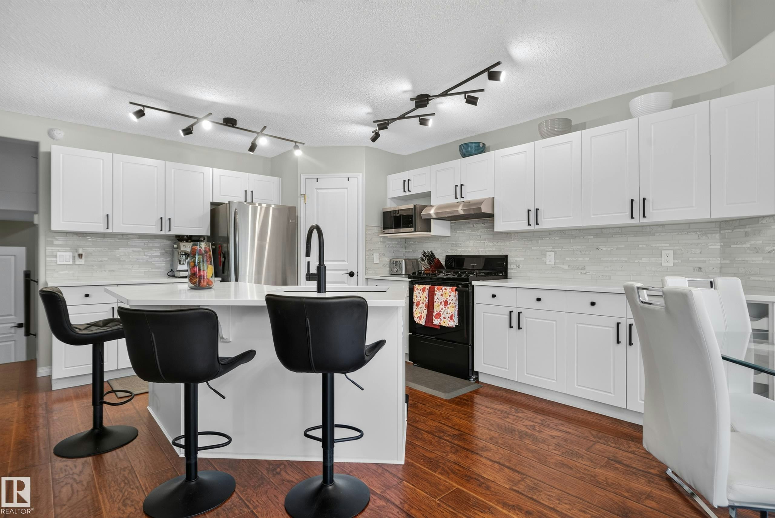 14832 48 Street, Edmonton, AB, T5Y 2X1 - 8