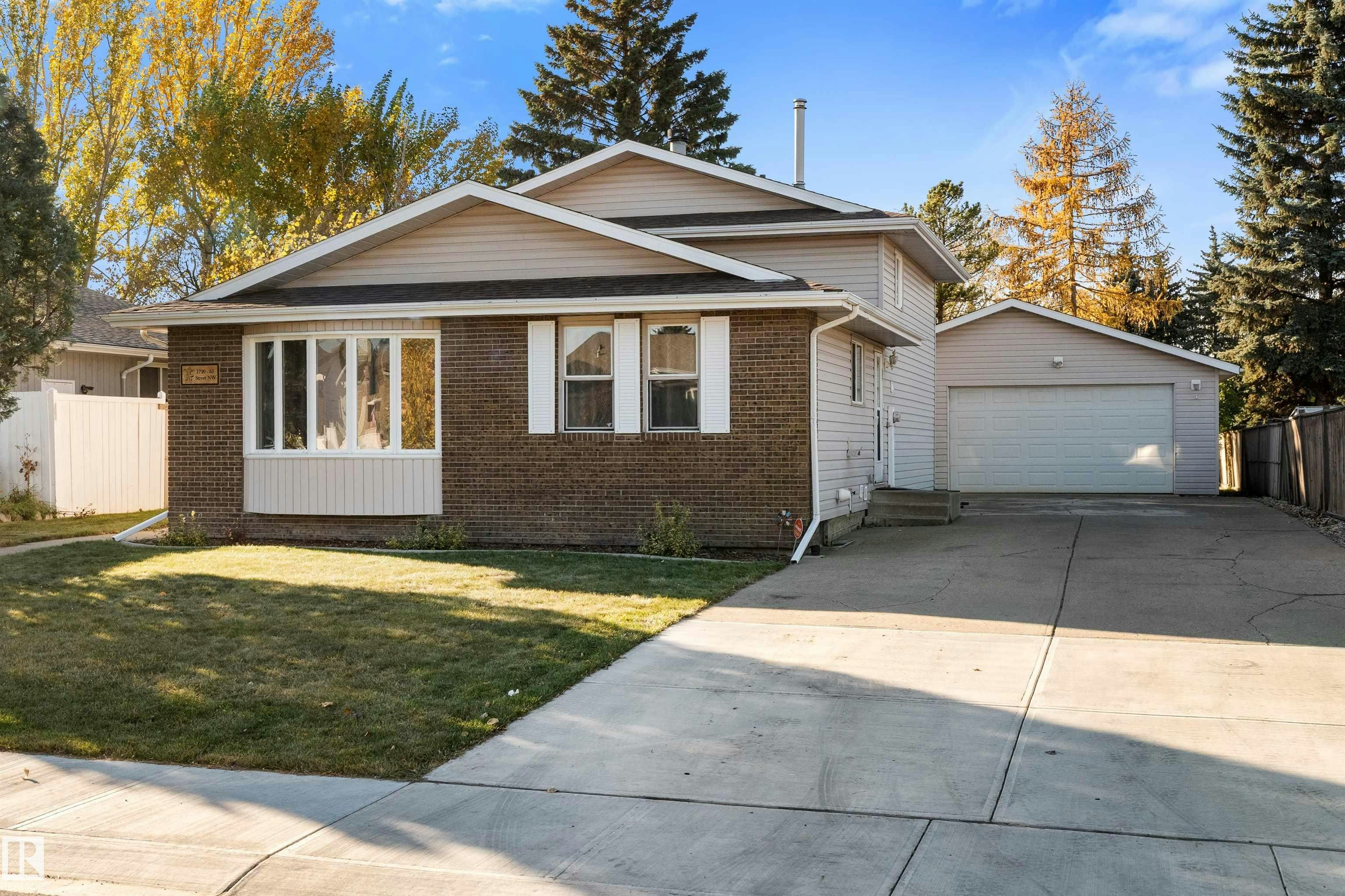 1720 65 Street, Edmonton, AB, T6L 1S2