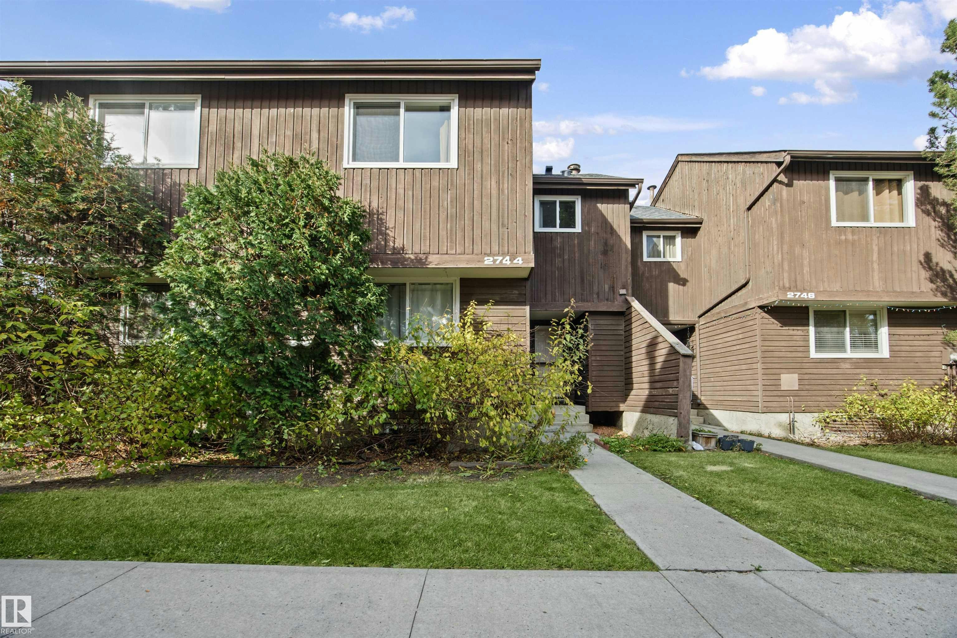 2744 105 Street, Edmonton, AB, T6J 4J3