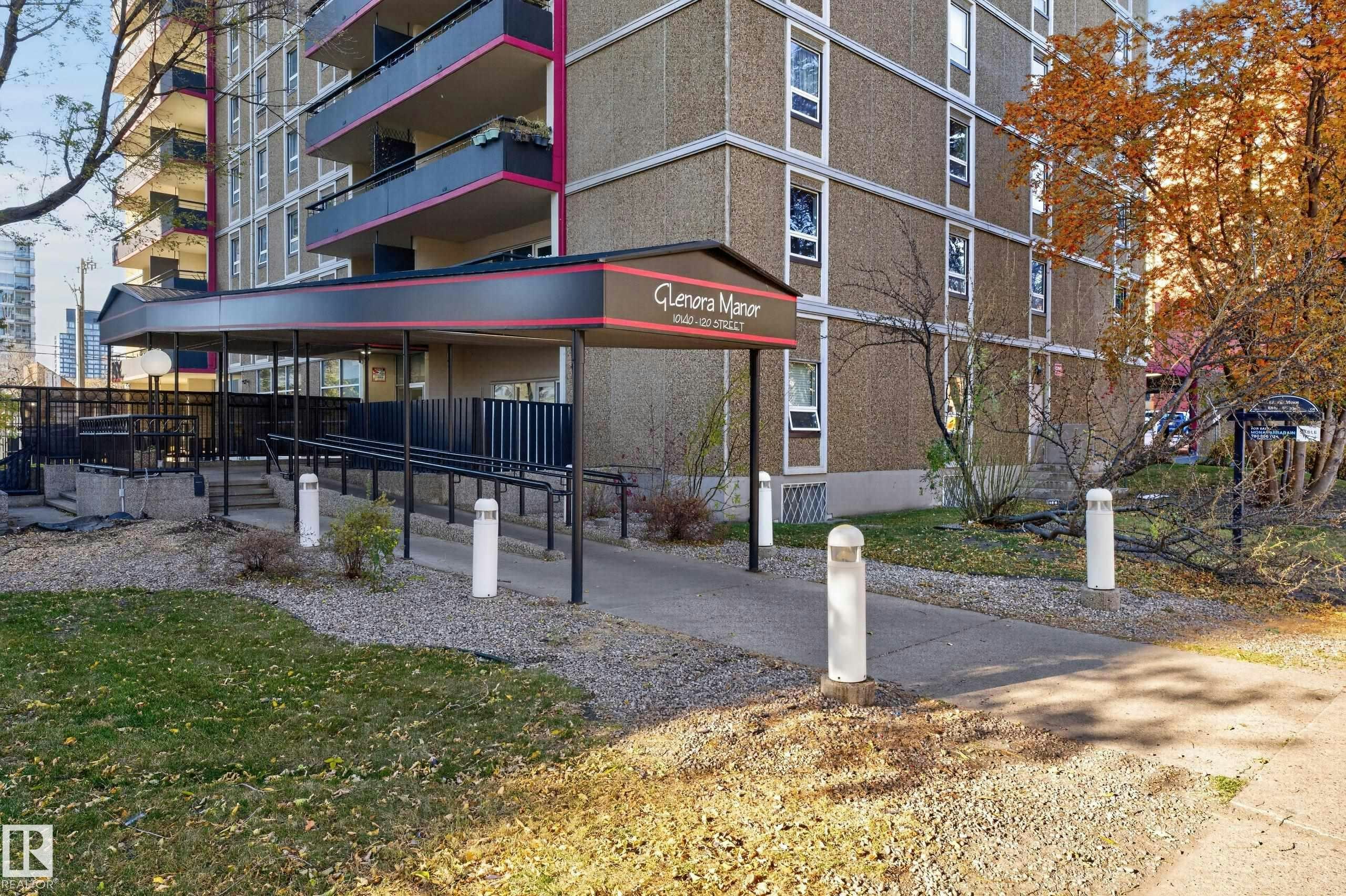 101-10140 120 Street, Edmonton, AB, T5K 1Z8