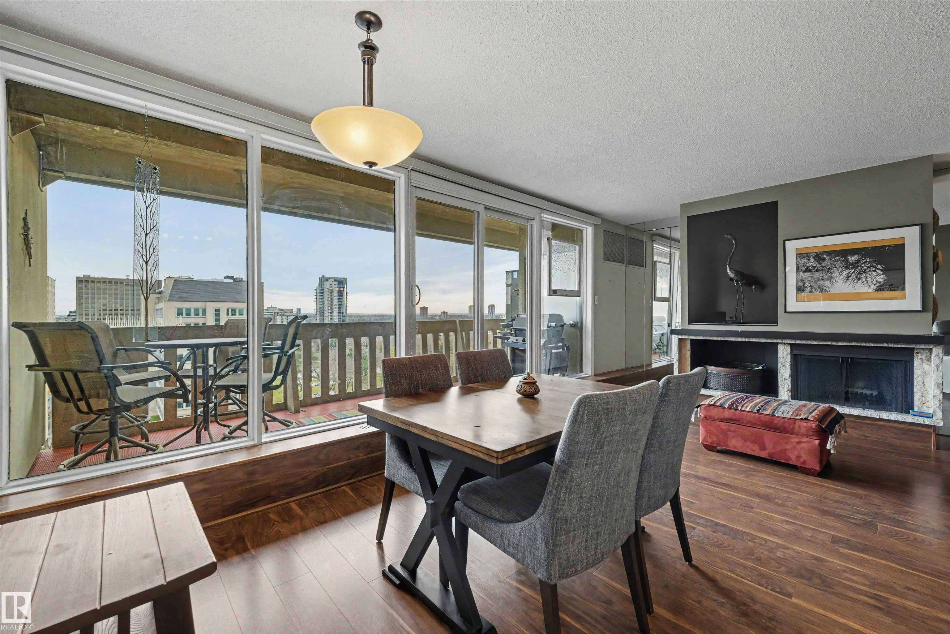 905-9809 110 Street, Edmonton, AB, T5K 2J9