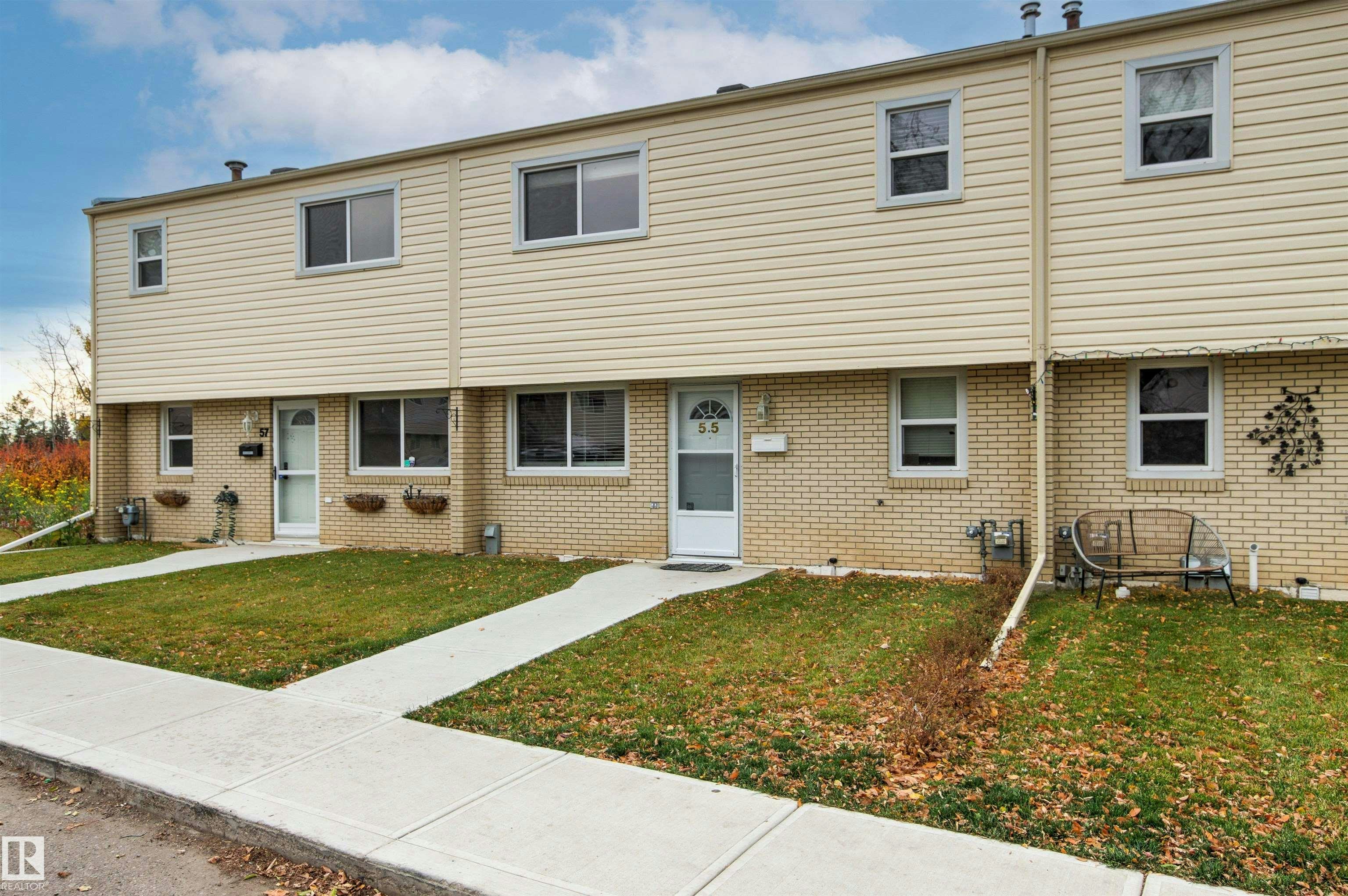 55 Royal Road, Edmonton, AB, T6J 2E7