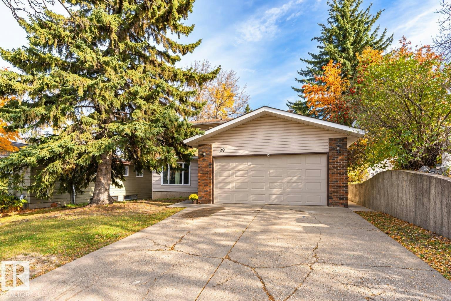 29 Grenfell Avenue, St. Albert, AB, T8N 1S3