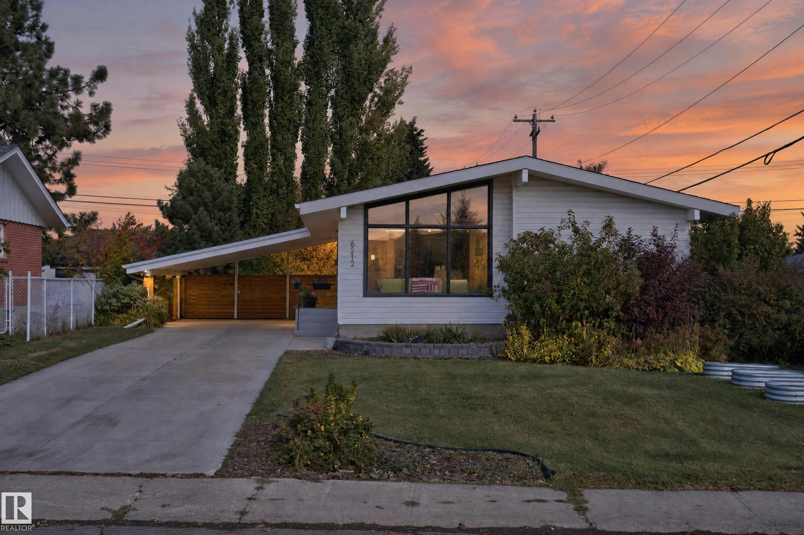 6512 94 Avenue, Edmonton, AB, T6B 0X9