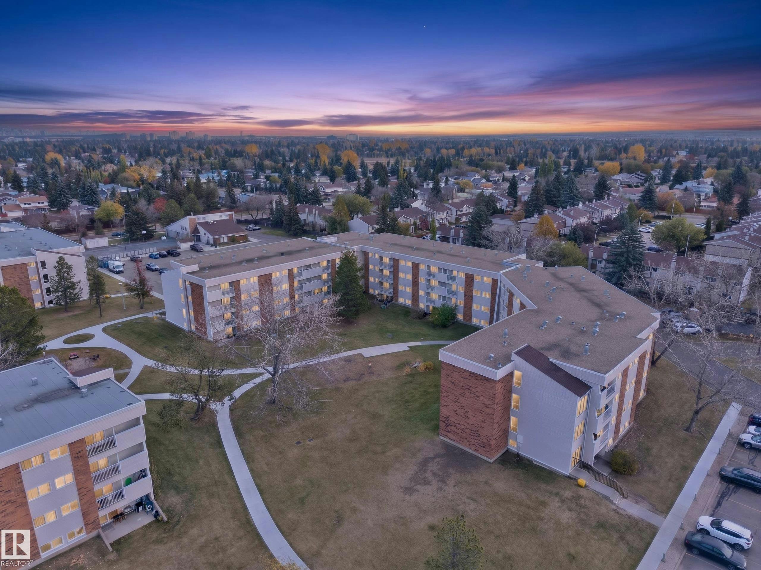 27-11245 31 Avenue, Edmonton, AB, T6J 3V5