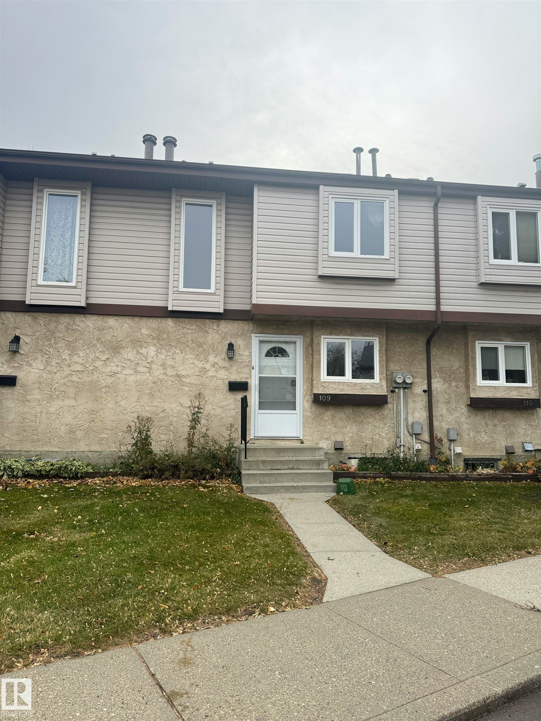 109 Royal Terrace, Edmonton, AB, T6J 4R2