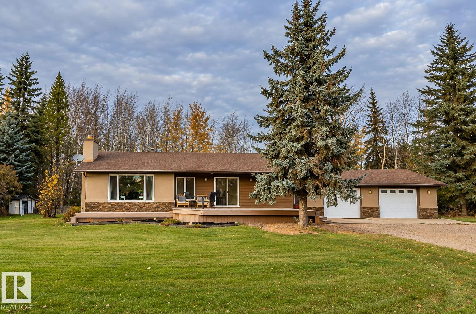 A & B 61429 Range Road 100, Rural St. Paul County, AB, T0A 2K0