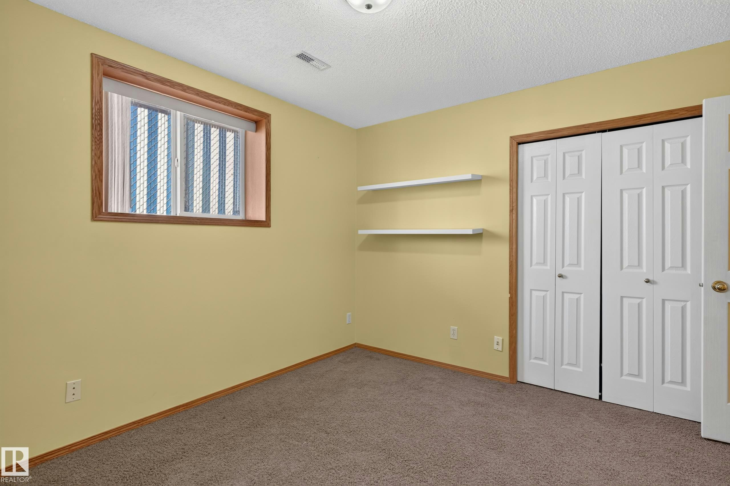 4615 151 Avenue, Edmonton, AB, T5Y 3A1 - 48
