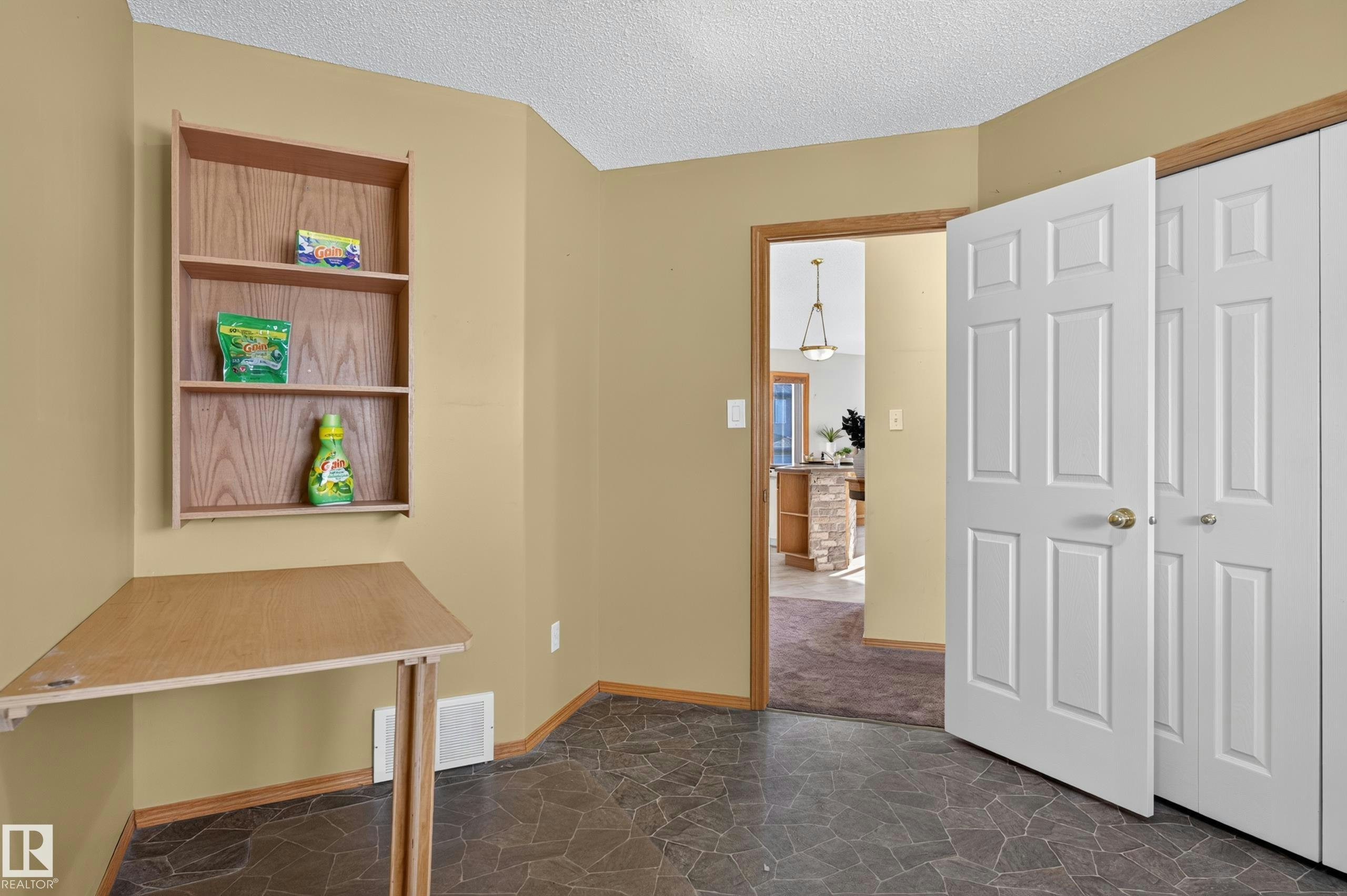 4615 151 Avenue, Edmonton, AB, T5Y 3A1 - 20