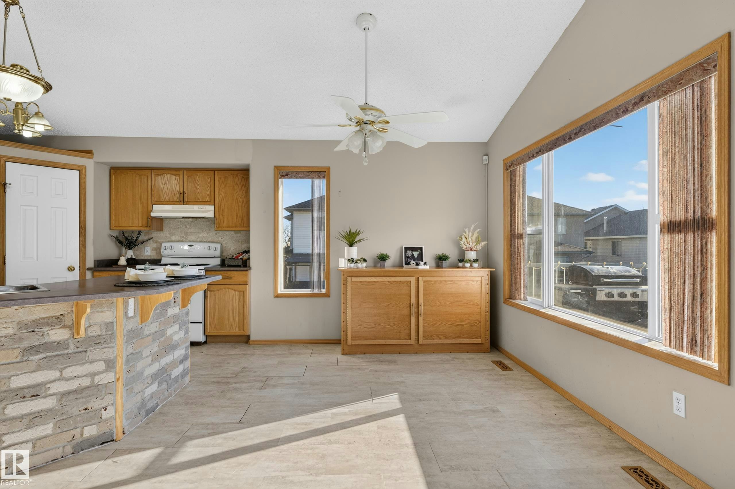 4615 151 Avenue, Edmonton, AB, T5Y 3A1 - 14