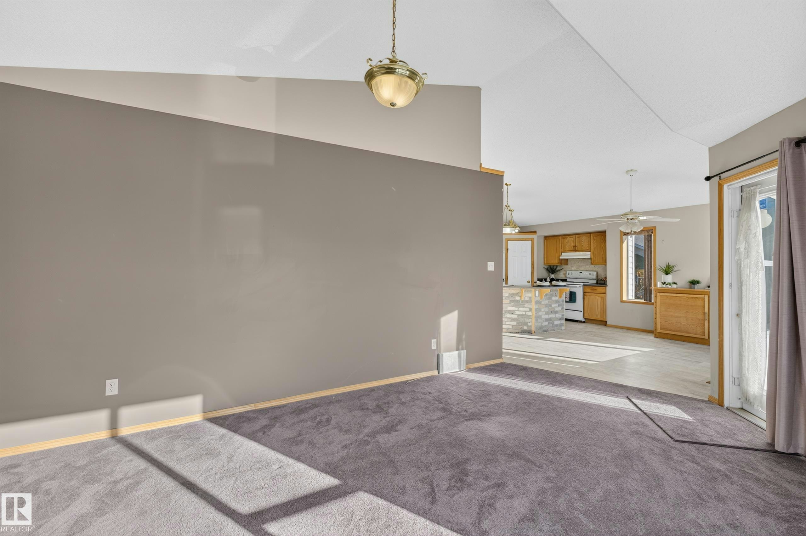 4615 151 Avenue, Edmonton, AB, T5Y 3A1 - 17