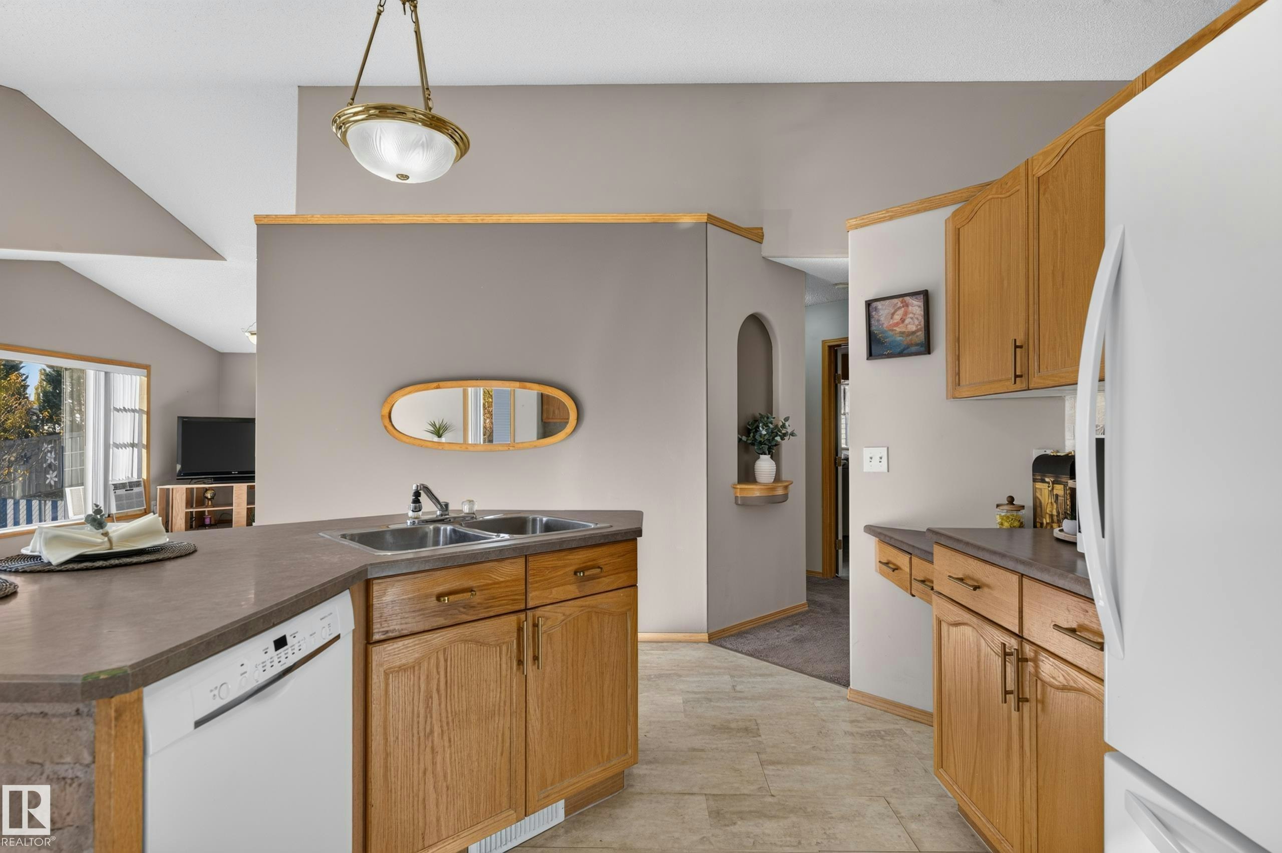 4615 151 Avenue, Edmonton, AB, T5Y 3A1 - 10