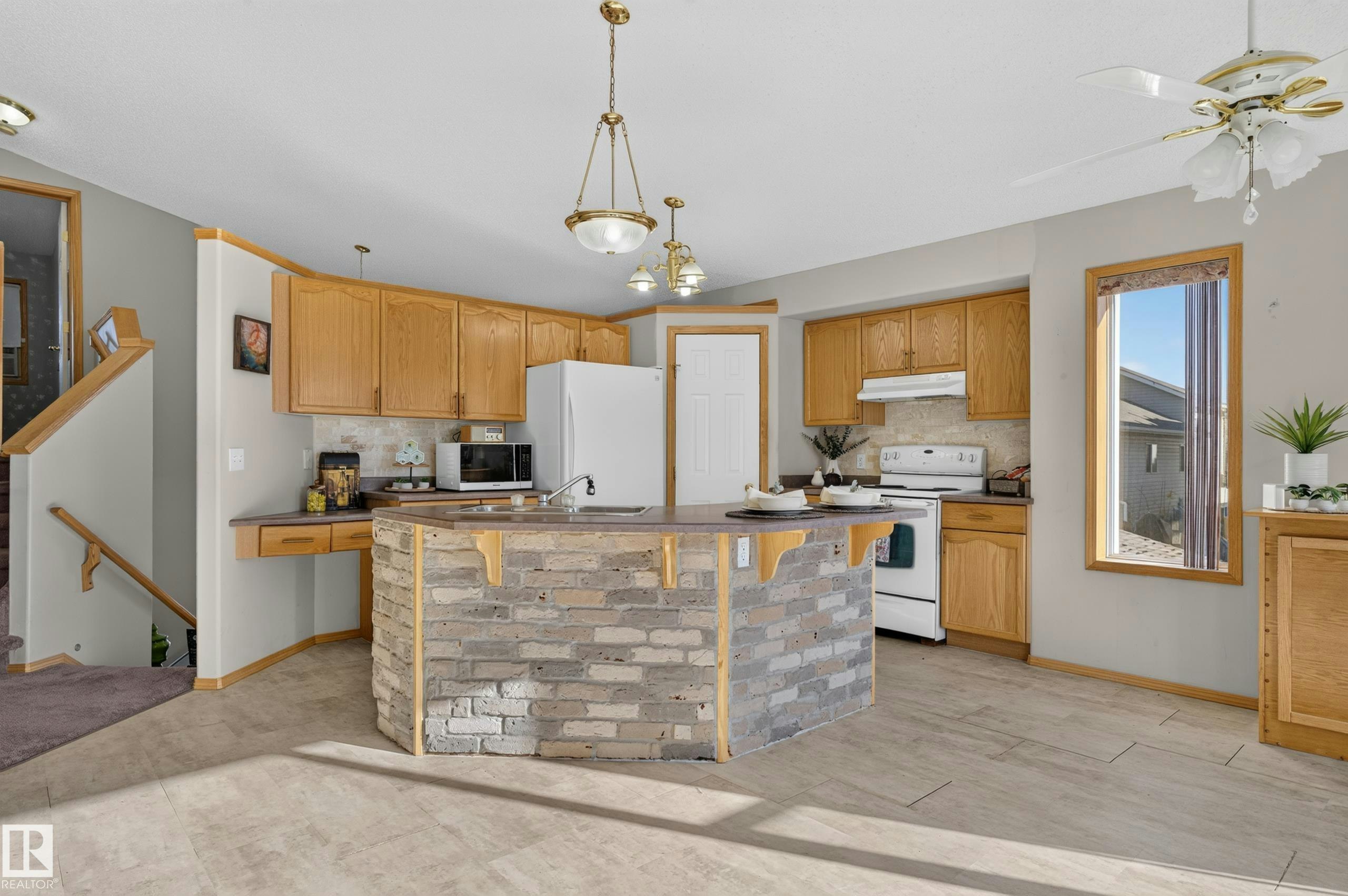 4615 151 Avenue, Edmonton, AB, T5Y 3A1 - 7