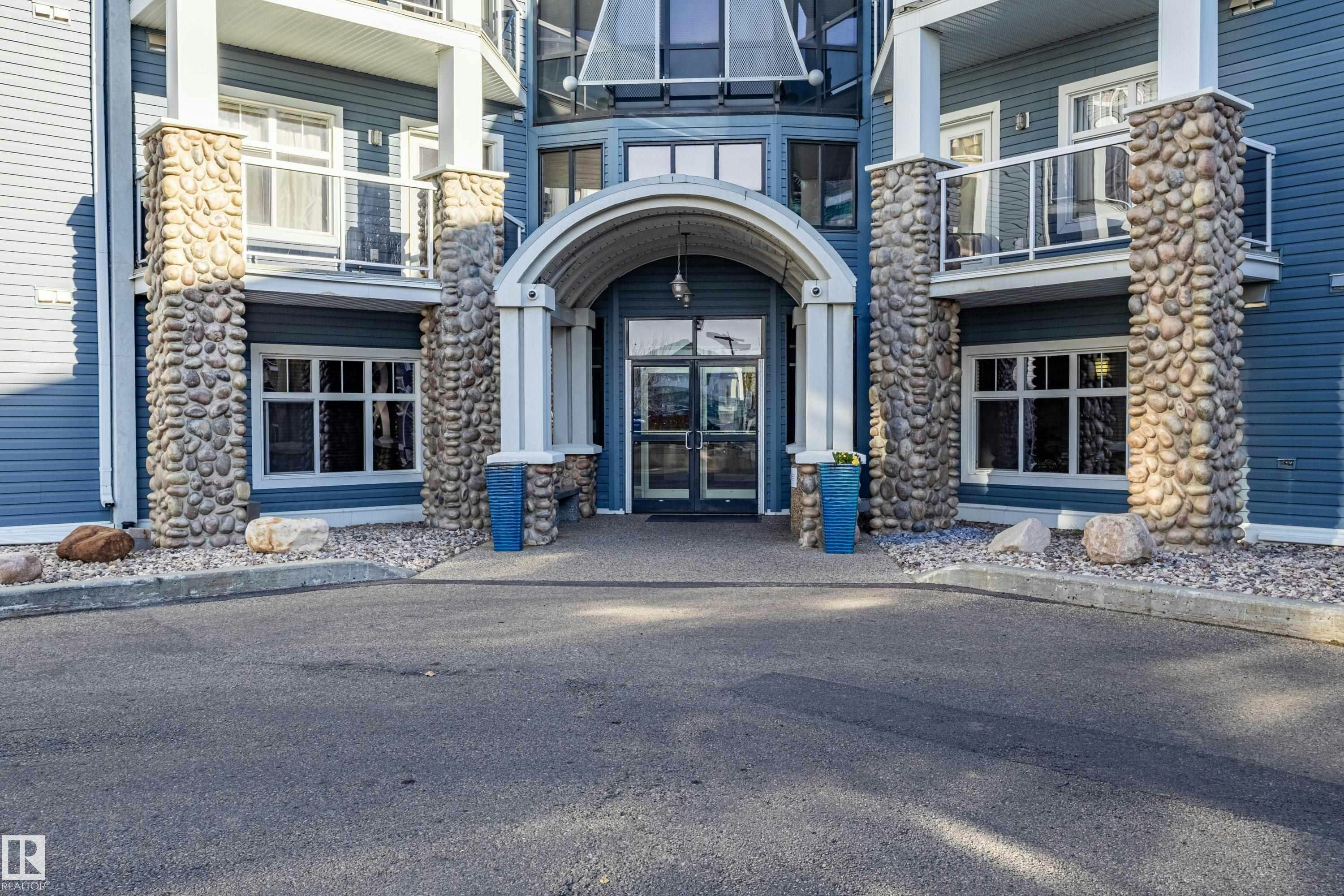 328-16035 132 Street, Edmonton, AB, T6V 0B4