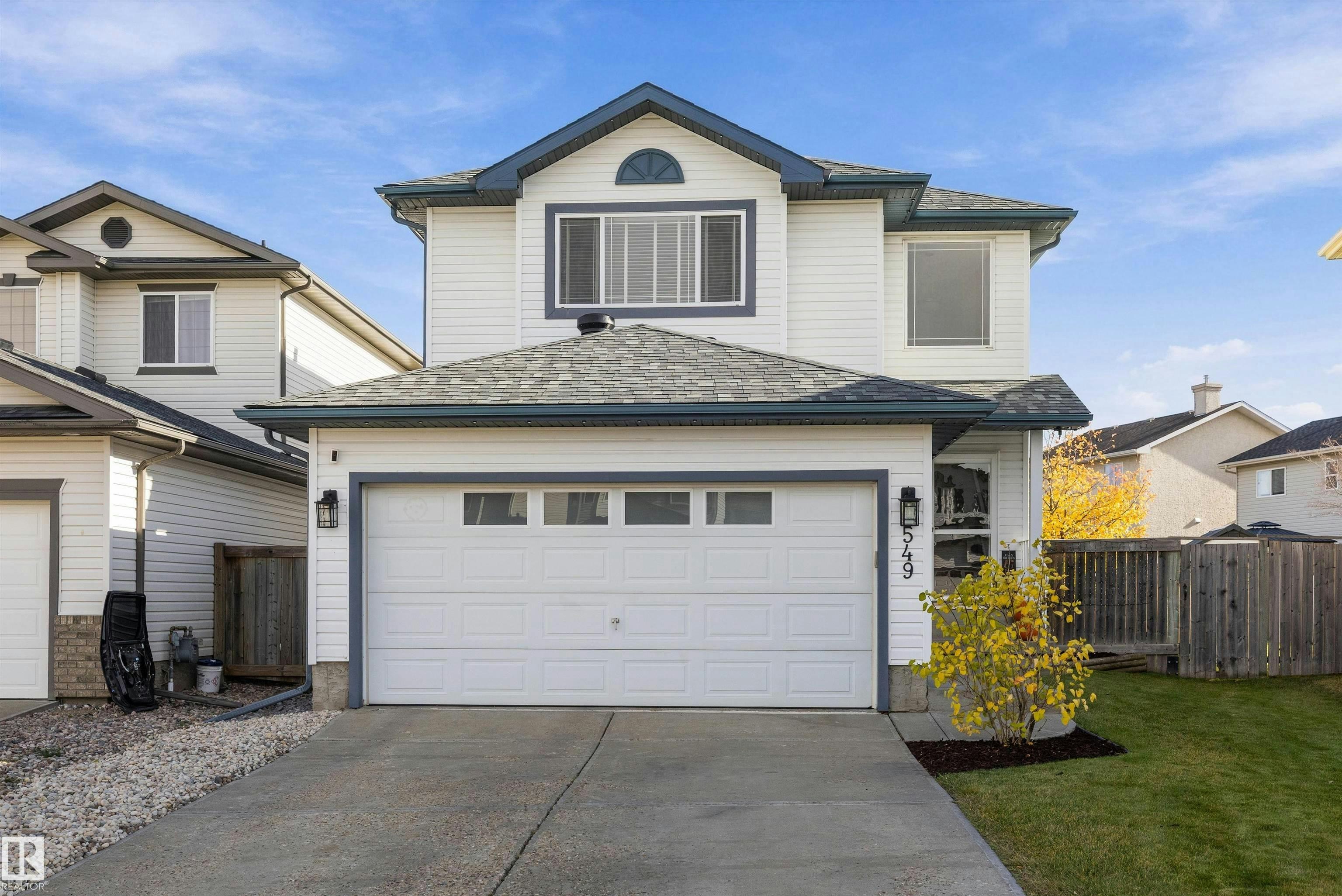 549 Klarvatten Lake Wynd, Edmonton, AB, T5Z 3M1