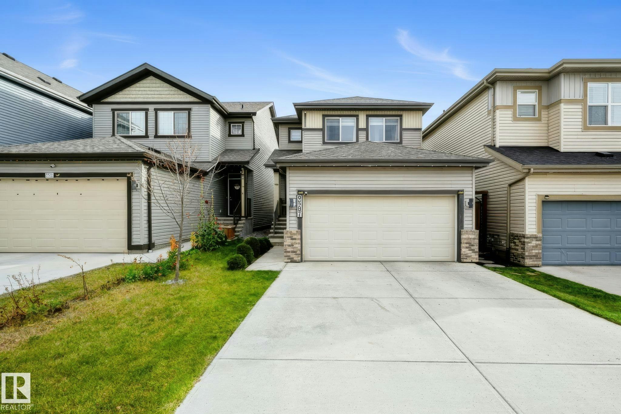 9507 228 Street, Edmonton, AB, T5T 7H5