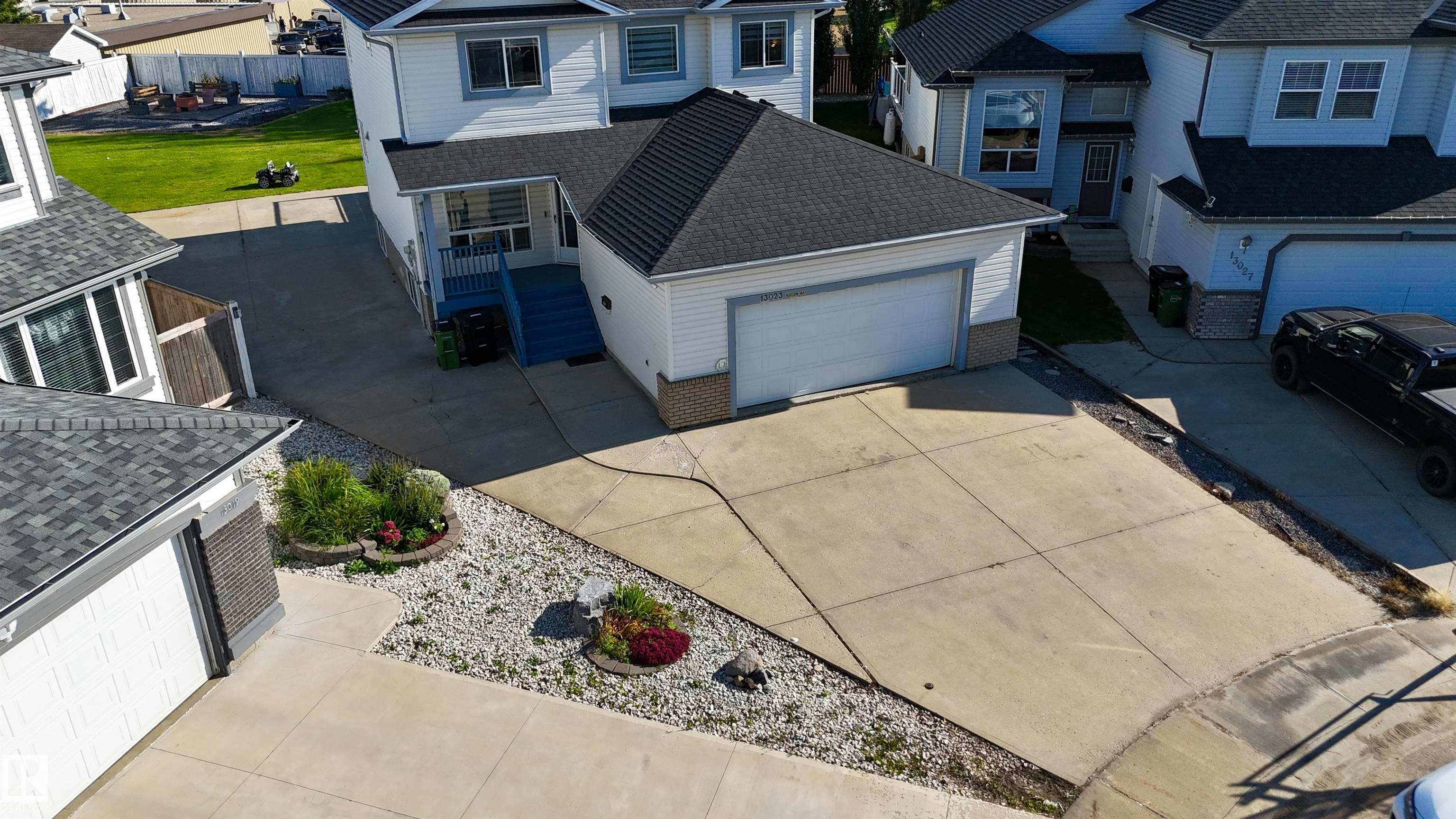 13023 Hudson Way, Edmonton, AB, T6V 1M4