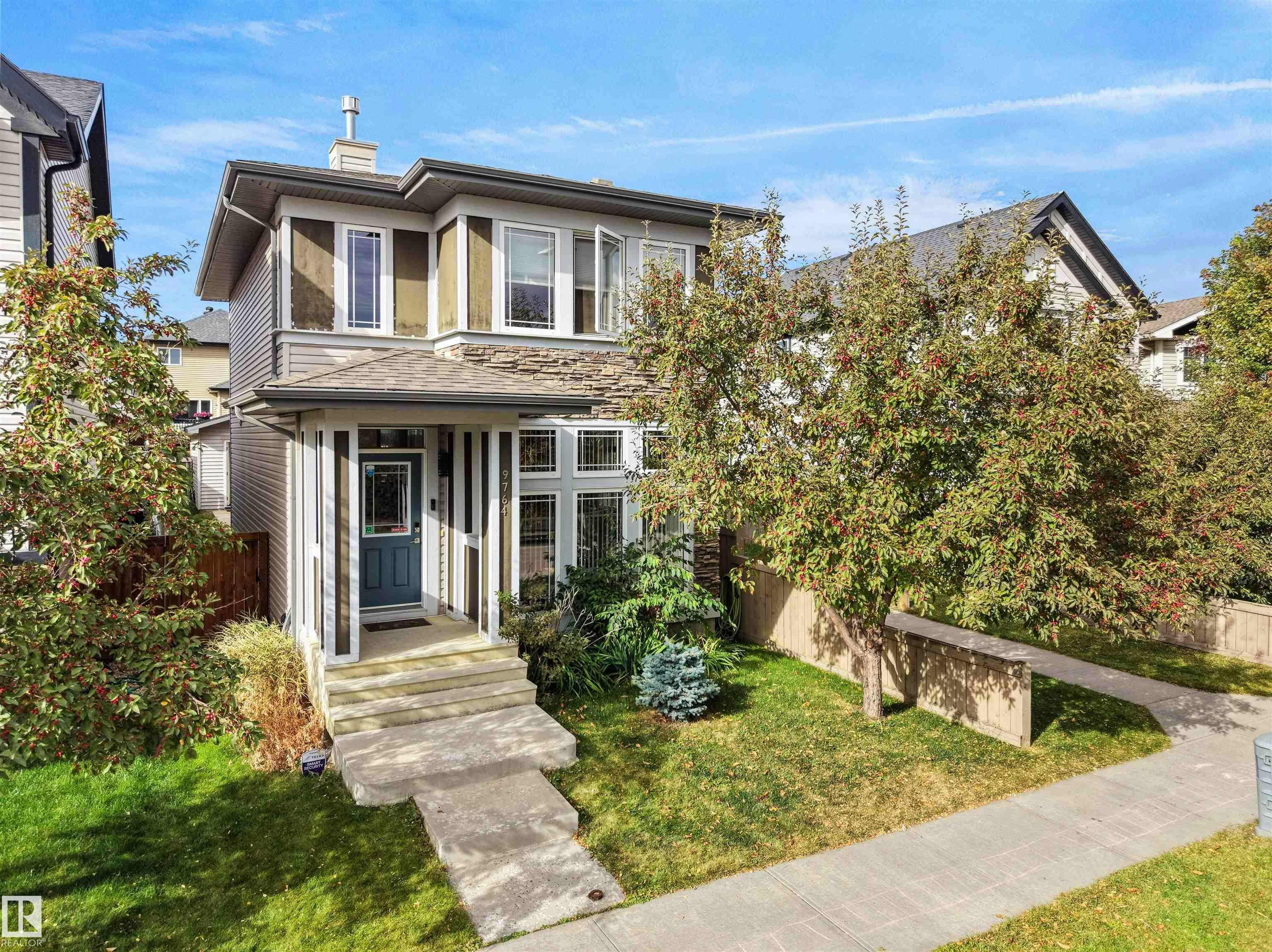 9764 221 Street, Edmonton, AB, T5T 4M1