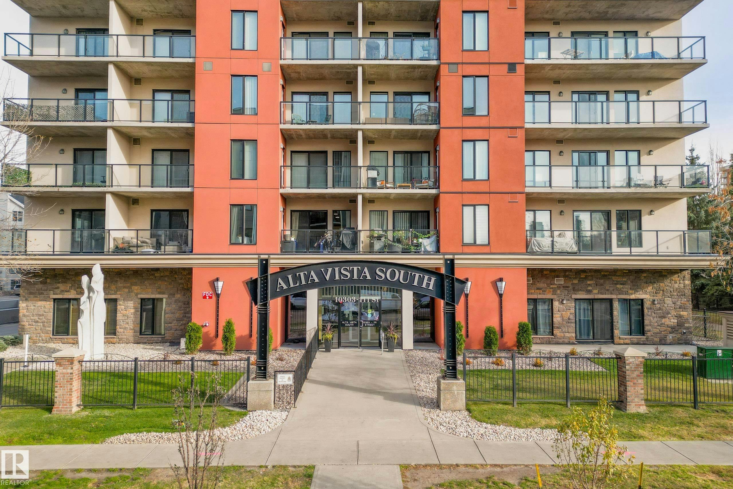 1006-10303 111 Street, Edmonton, AB, T5K 0C6