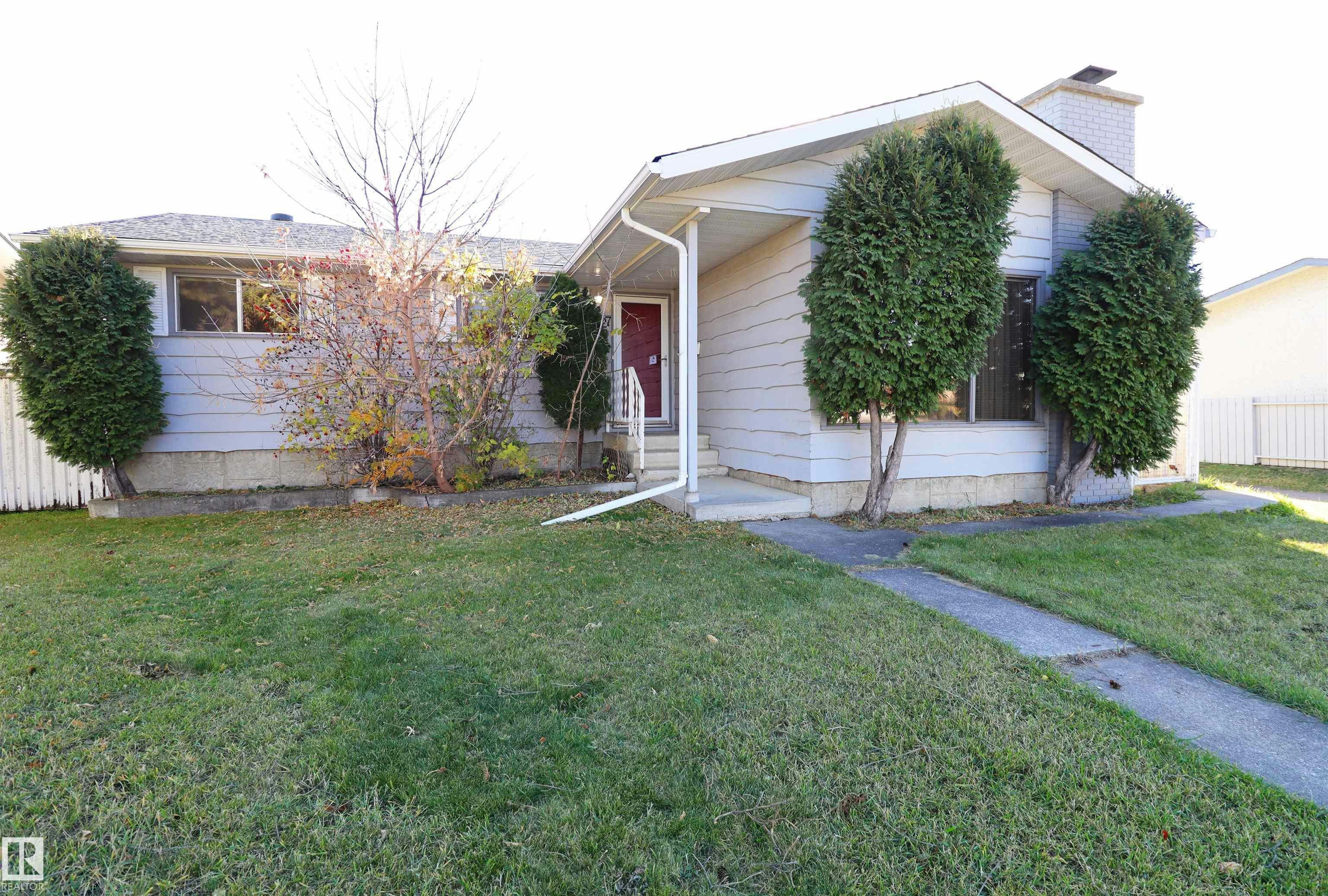 9527 151 Avenue, Edmonton, AB, T5E 2R2