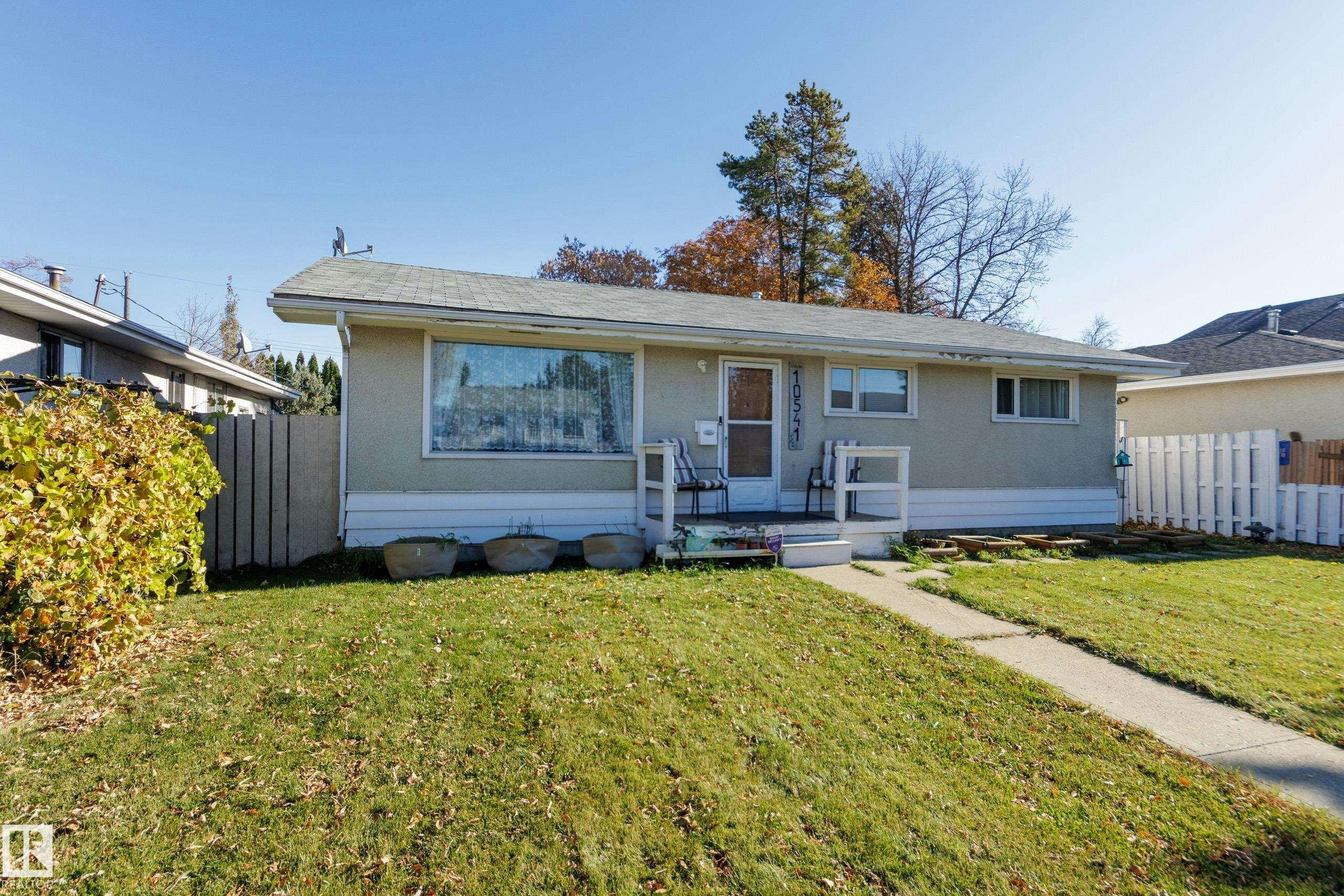 10541 153 Street, Edmonton, AB, T5P 2C2