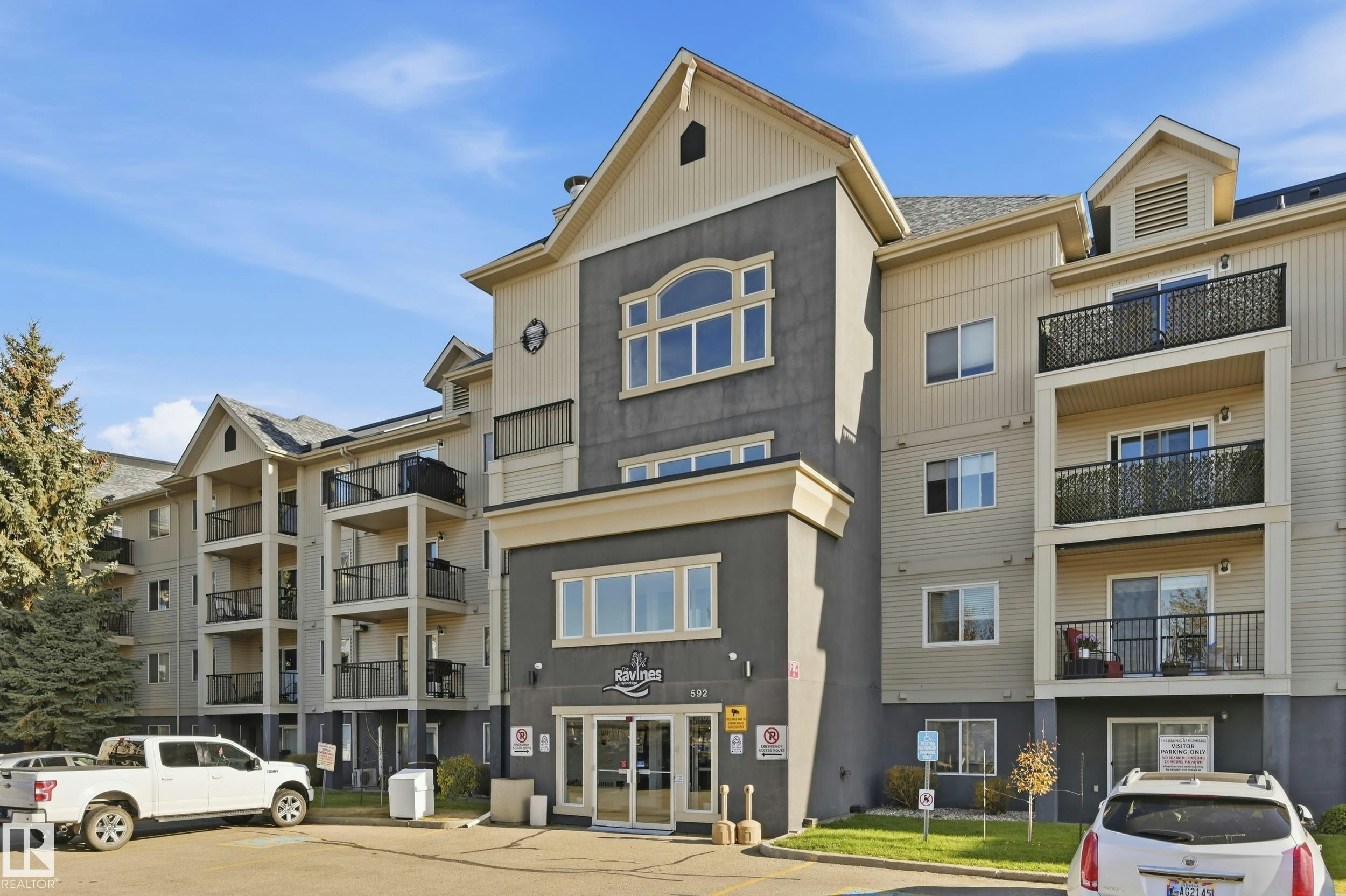 302-592 Hooke Road, Edmonton, AB, T5A 5H2