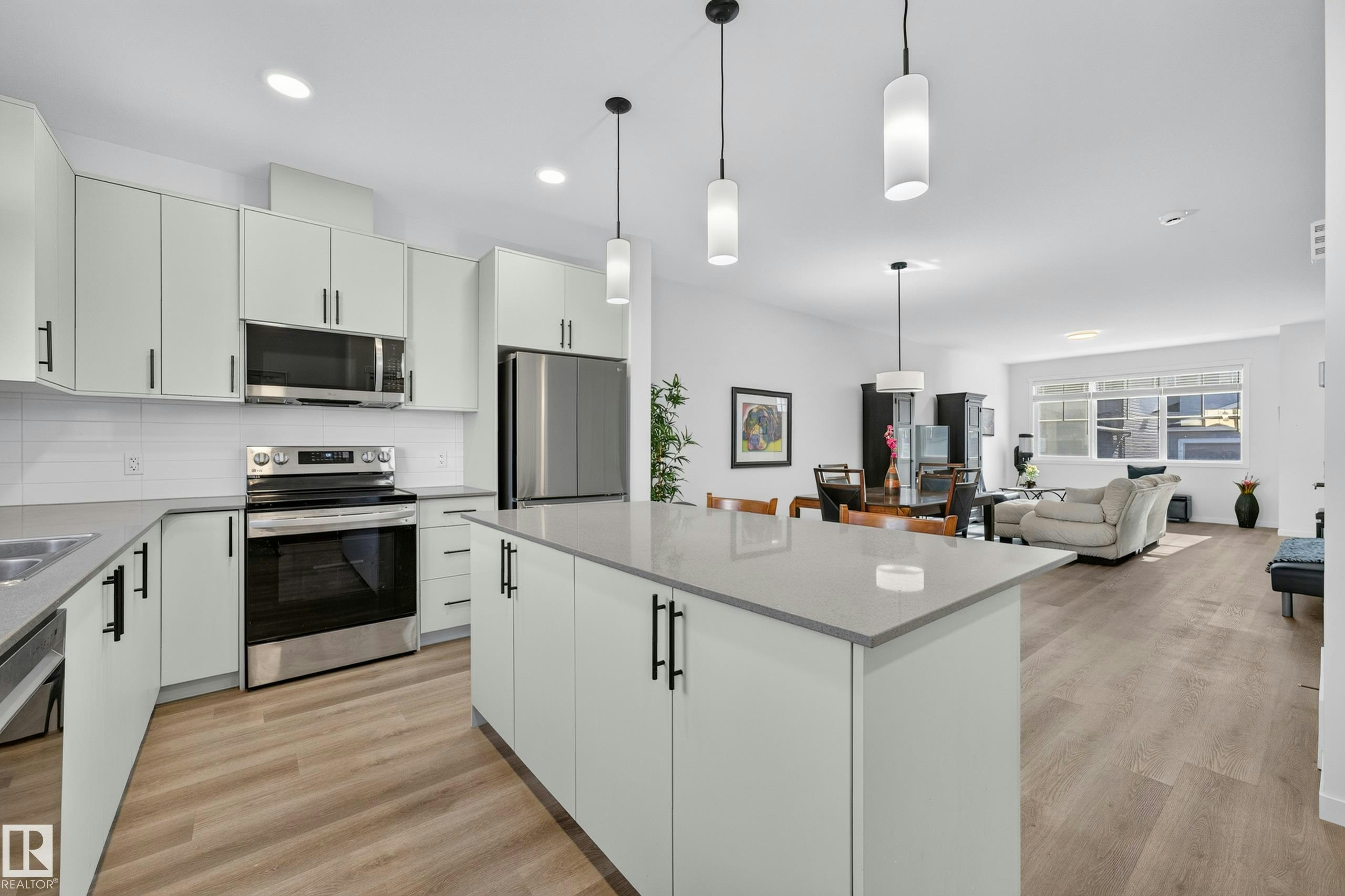 3983 Wren Loop, Edmonton, AB, T5S 0S9