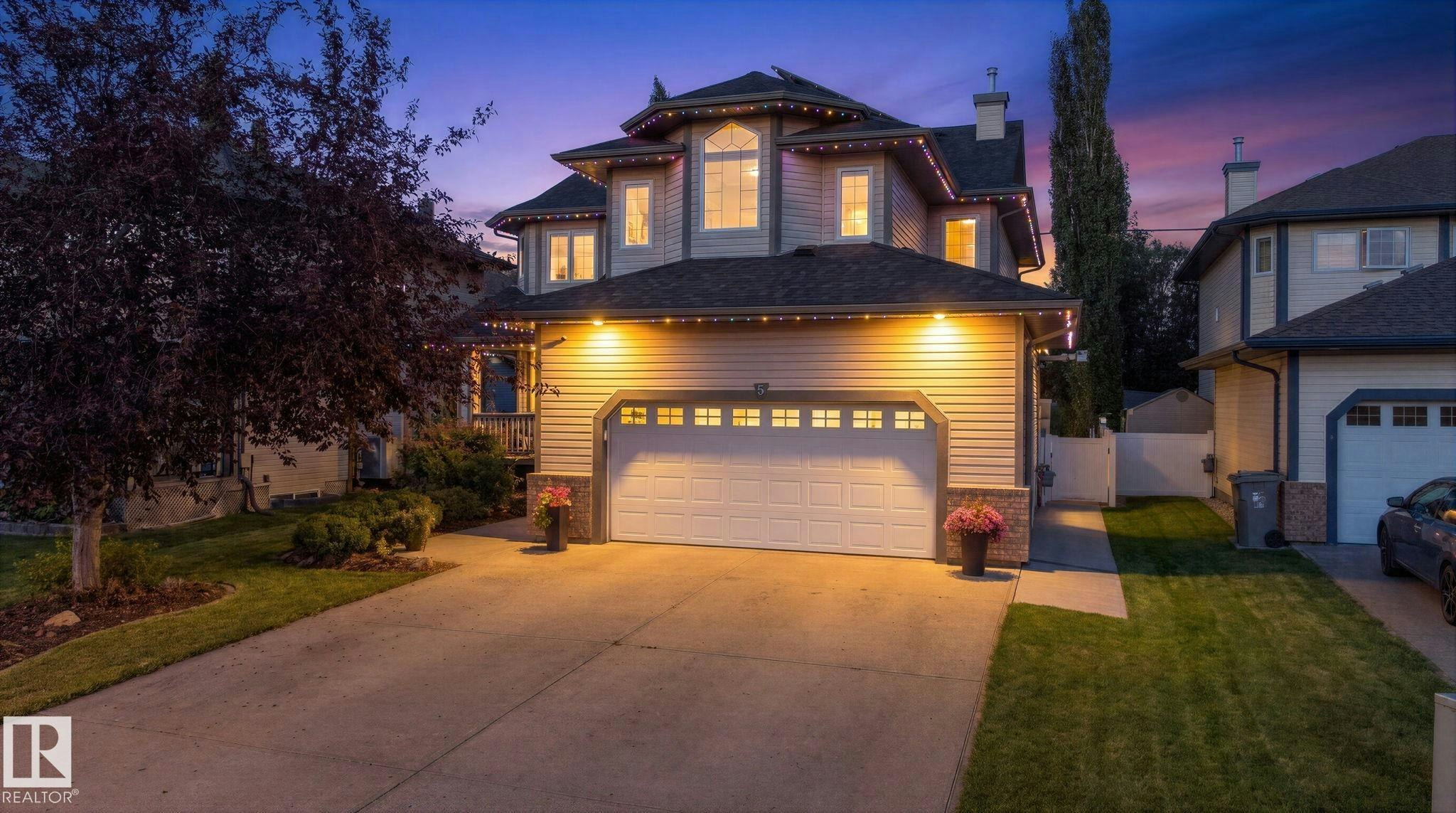 5 Roche Pl, Beaumont, AB, T4X 0B8