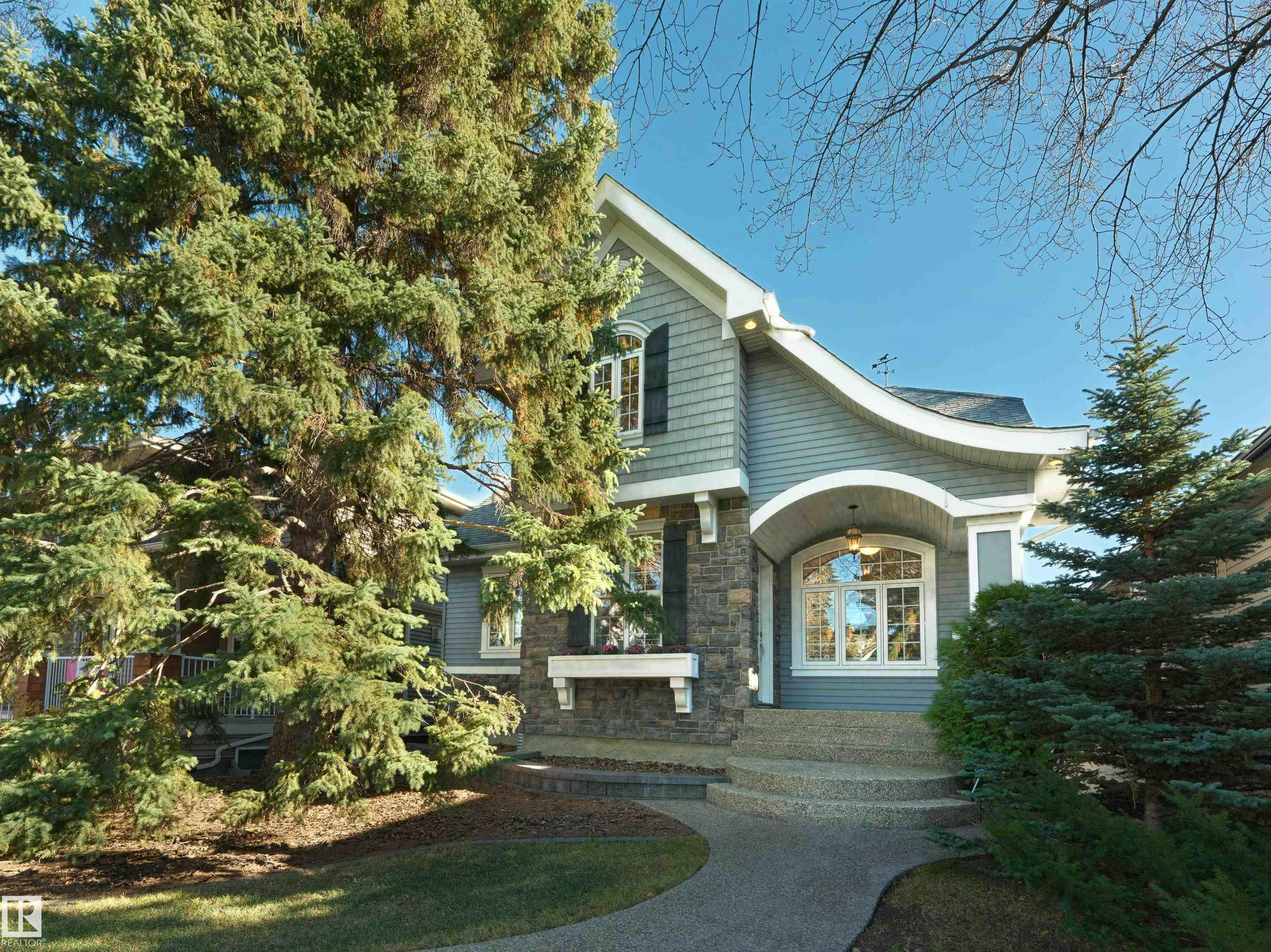 7117 119 Street, Edmonton, AB, T6G 1V7