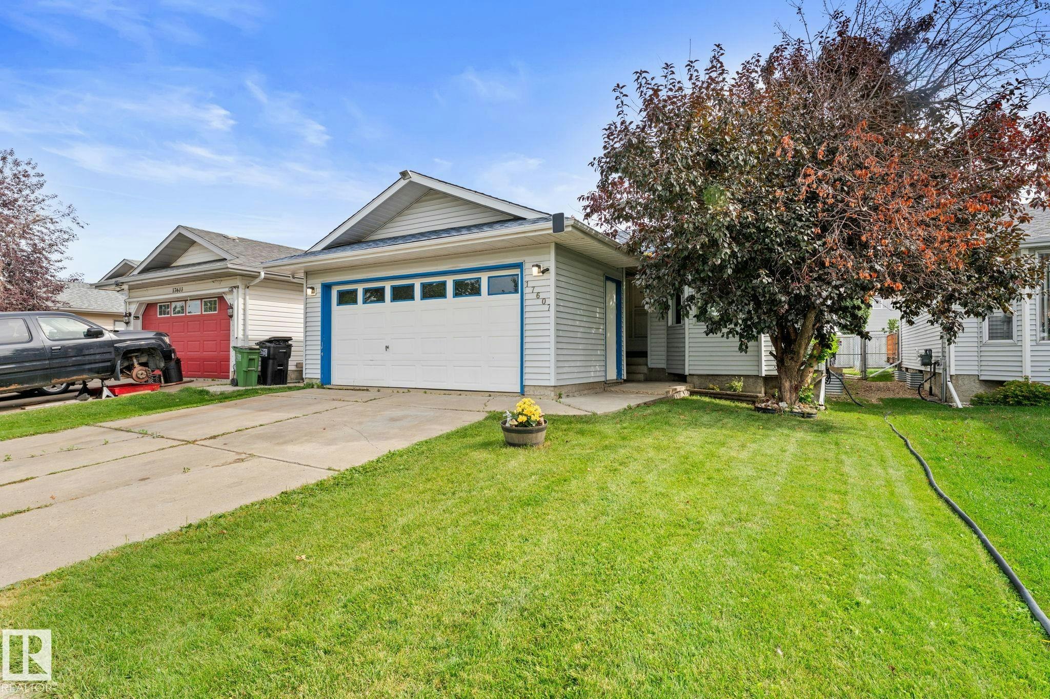 17607 91 Street, Edmonton, AB, T5Z 2M1