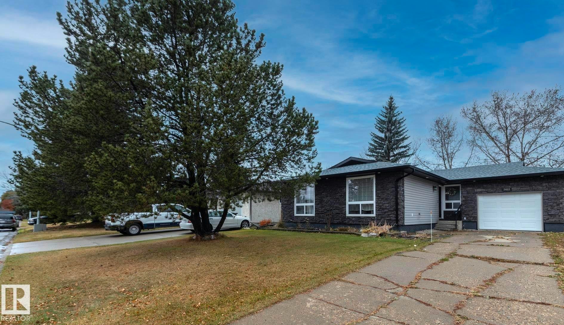 7412 33 Avenue, Edmonton, AB, T6K 1J4