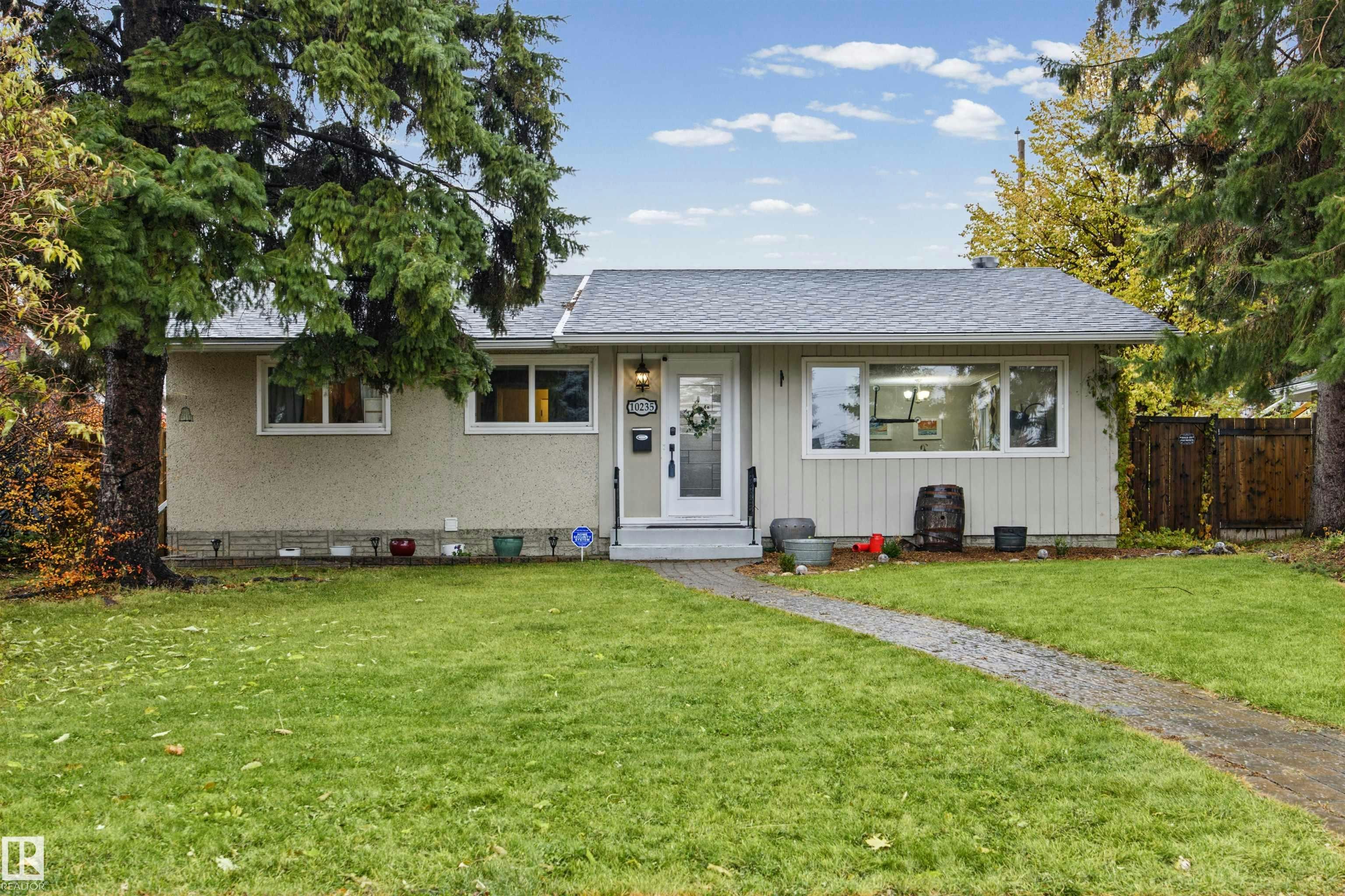 10235 Fulton Road, Edmonton, AB, T6A 3T5