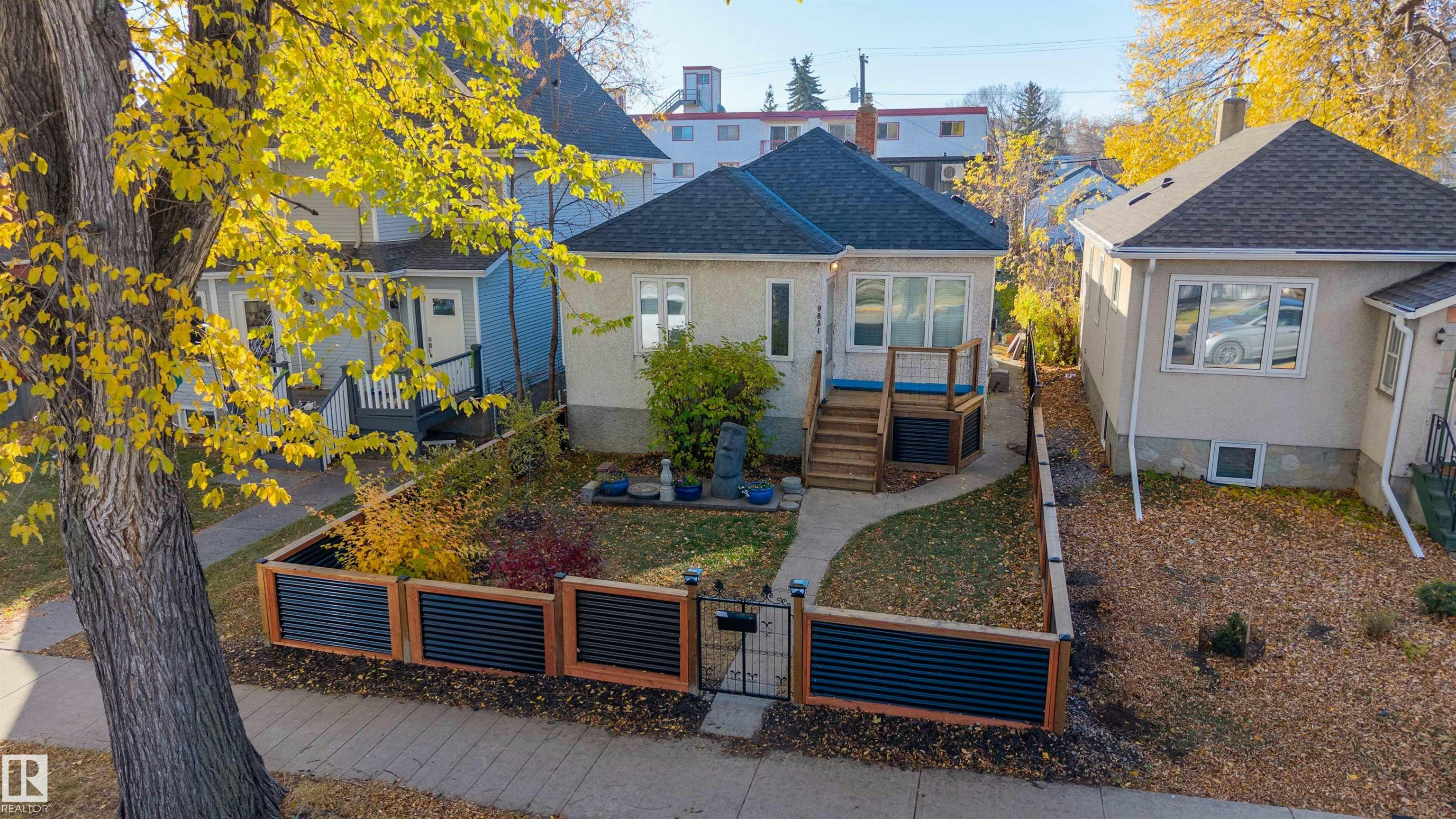 9831 83 Avenue, Edmonton, AB, T6E 2B8