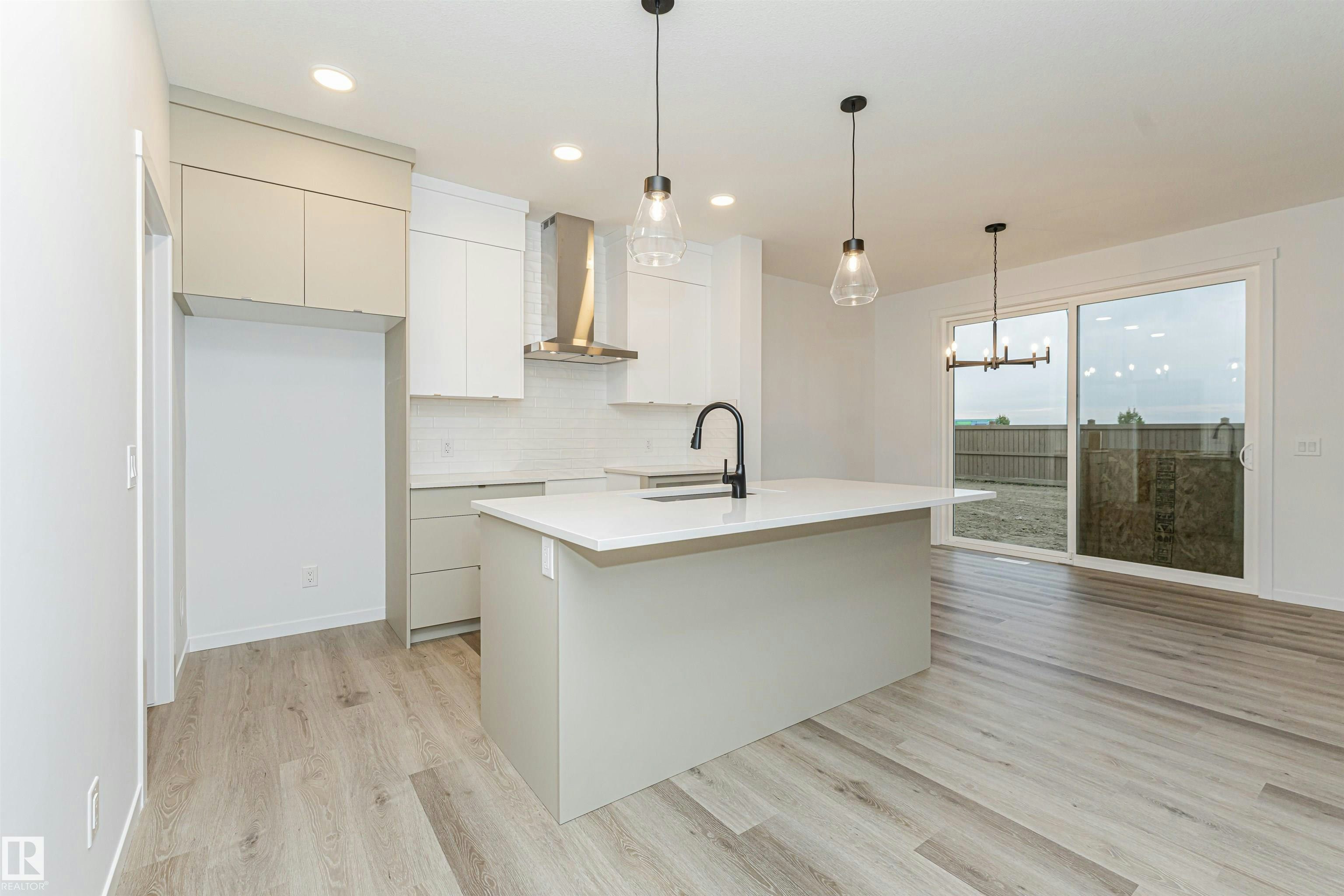 2340 160 Street, Edmonton, AB, T6W 5X2