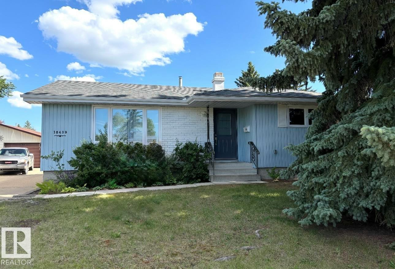 10439 37 Avenue, Edmonton, AB, T6J 2H9